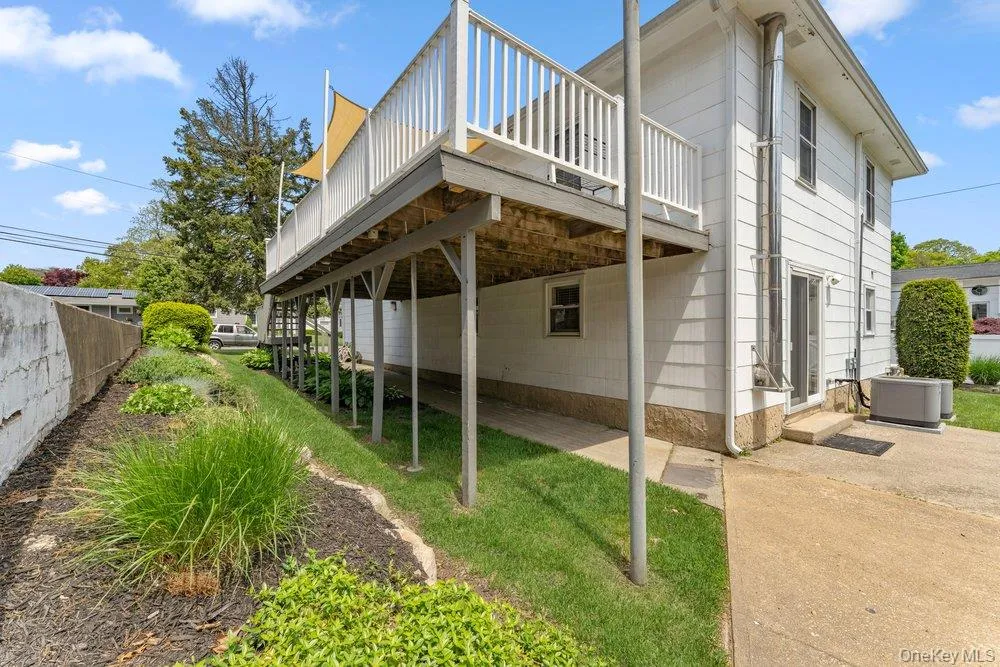 28 Satinwood Road, Oyster Bay, NY, 4 Bedrooms Bedrooms, 9 Rooms Rooms,2 BathroomsBathrooms,Residential,For Rent,Satinwood,0,1001116 28 Satinwood Road, Oyster Bay, NY, 4 Bedrooms Bedrooms, 9 Rooms Rooms,2 BathroomsBathrooms,Residential,For Rent,Satinwood,0,1001116