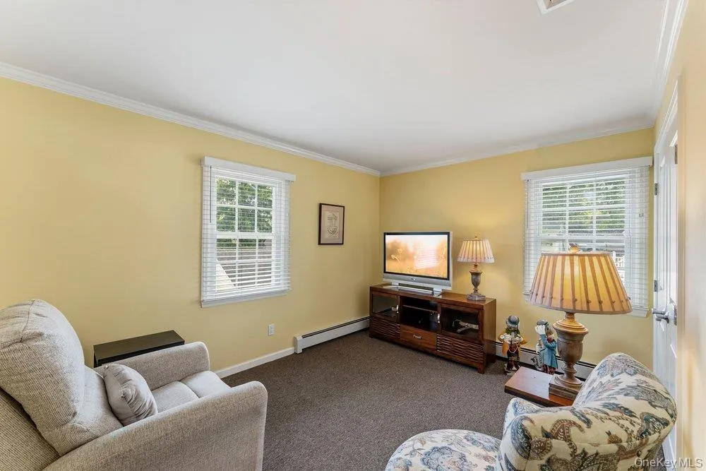 28 Satinwood Road, Oyster Bay, NY, 4 Bedrooms Bedrooms, 9 Rooms Rooms,2 BathroomsBathrooms,Residential,For Rent,Satinwood,0,1001116 28 Satinwood Road, Oyster Bay, NY, 4 Bedrooms Bedrooms, 9 Rooms Rooms,2 BathroomsBathrooms,Residential,For Rent,Satinwood,0,1001116