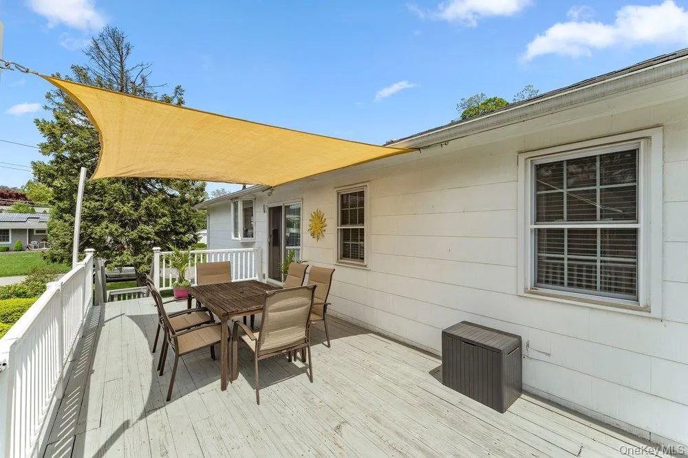 28 Satinwood Road, Oyster Bay, NY, 4 Bedrooms Bedrooms, 9 Rooms Rooms,2 BathroomsBathrooms,Residential,For Rent,Satinwood,0,1001116 28 Satinwood Road, Oyster Bay, NY, 4 Bedrooms Bedrooms, 9 Rooms Rooms,2 BathroomsBathrooms,Residential,For Rent,Satinwood,0,1001116