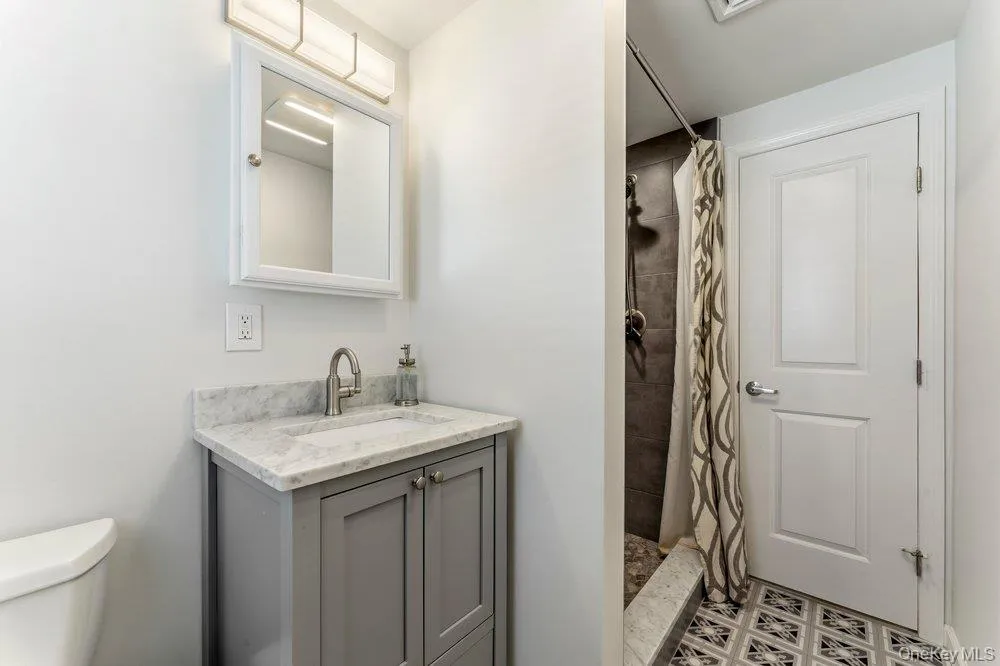 28 Satinwood Road, Oyster Bay, NY, 4 Bedrooms Bedrooms, 9 Rooms Rooms,2 BathroomsBathrooms,Residential,For Rent,Satinwood,0,1001116 28 Satinwood Road, Oyster Bay, NY, 4 Bedrooms Bedrooms, 9 Rooms Rooms,2 BathroomsBathrooms,Residential,For Rent,Satinwood,0,1001116