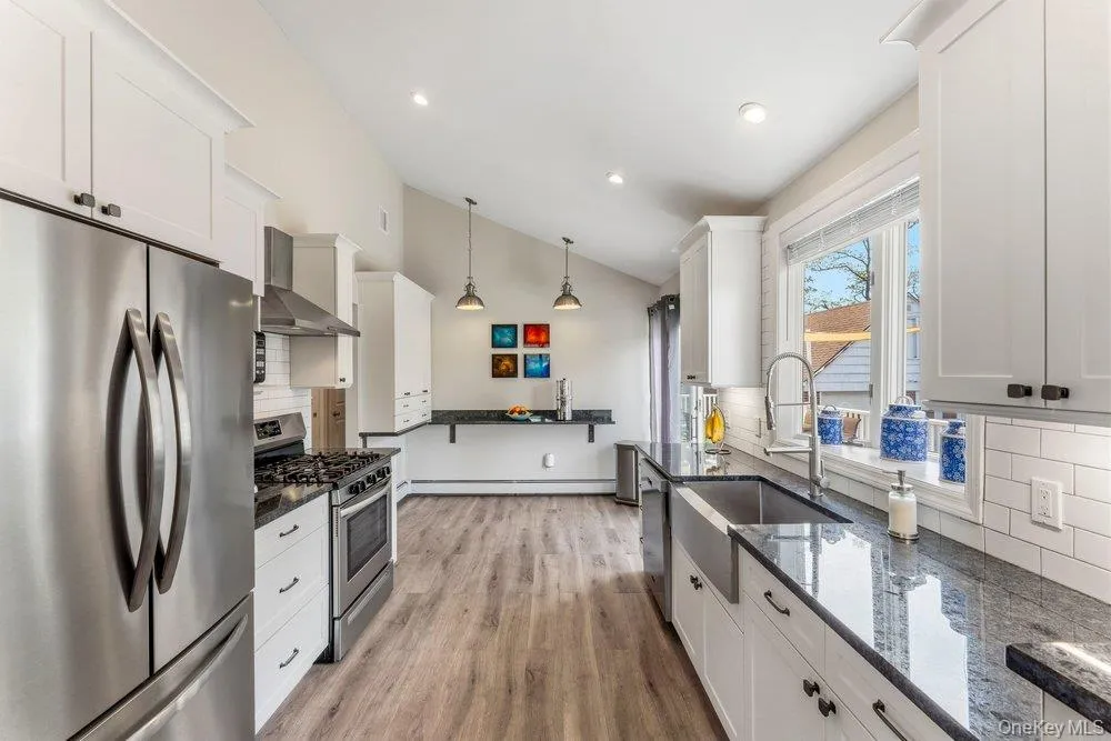 28 Satinwood Road, Oyster Bay, NY, 4 Bedrooms Bedrooms, 9 Rooms Rooms,2 BathroomsBathrooms,Residential,For Rent,Satinwood,0,1001116 28 Satinwood Road, Oyster Bay, NY, 4 Bedrooms Bedrooms, 9 Rooms Rooms,2 BathroomsBathrooms,Residential,For Rent,Satinwood,0,1001116