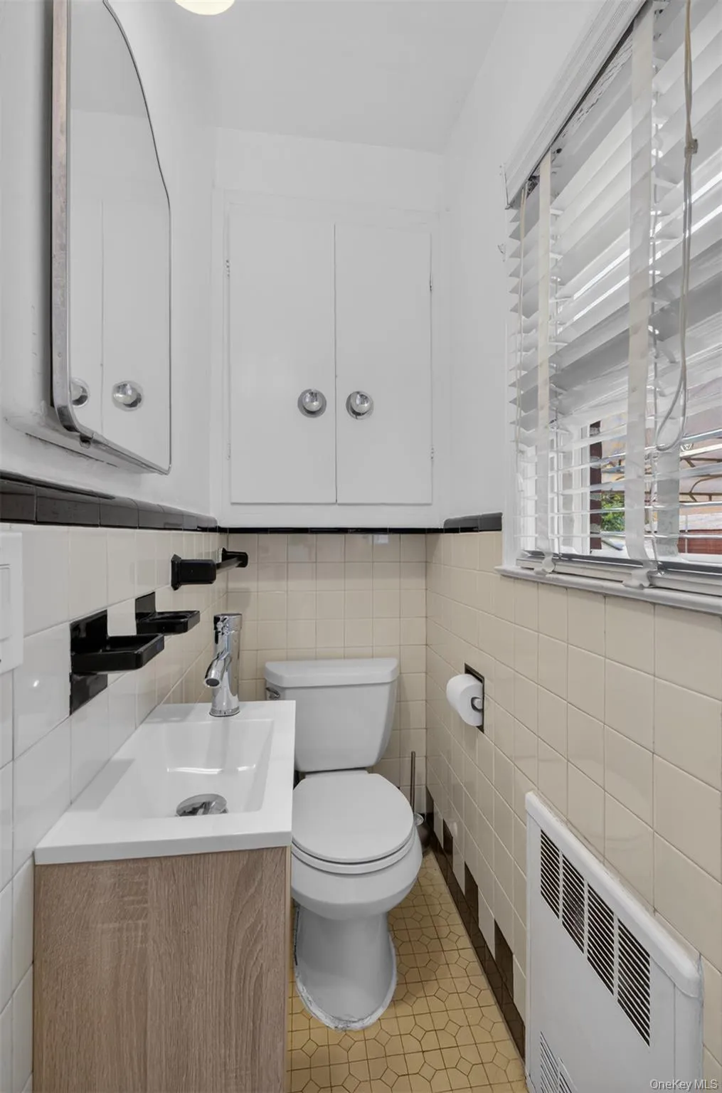 32-34 147th Place, New York, NY, 3 Bedrooms Bedrooms, 9 Rooms Rooms,1 BathroomBathrooms,Residential,For Rent,147th,0,1001118 32-34 147th Place, New York, NY, 3 Bedrooms Bedrooms, 9 Rooms Rooms,1 BathroomBathrooms,Residential,For Rent,147th,0,1001118