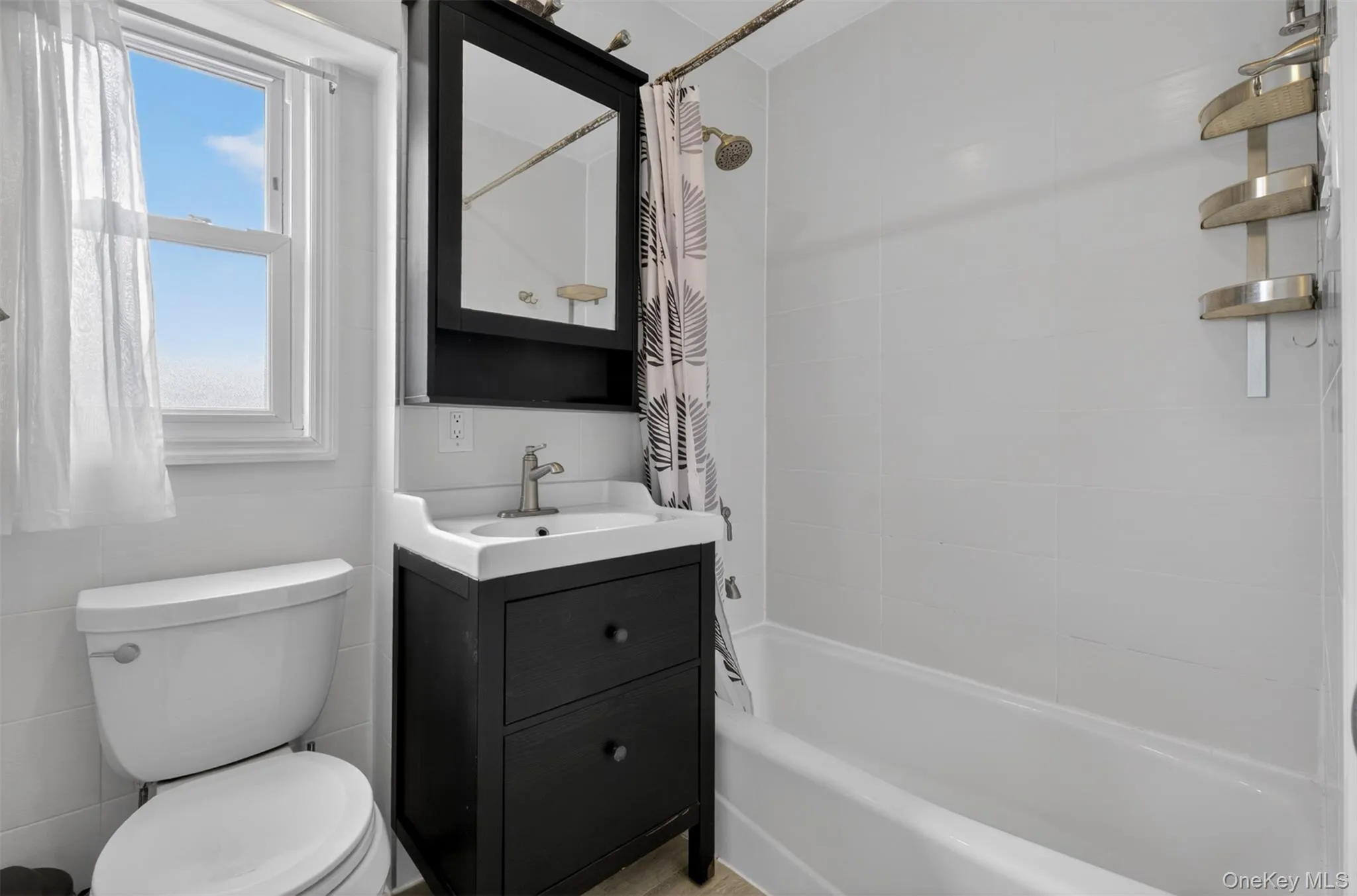32-34 147th Place, New York, NY, 3 Bedrooms Bedrooms, 9 Rooms Rooms,1 BathroomBathrooms,Residential,For Rent,147th,0,1001118 32-34 147th Place, New York, NY, 3 Bedrooms Bedrooms, 9 Rooms Rooms,1 BathroomBathrooms,Residential,For Rent,147th,0,1001118