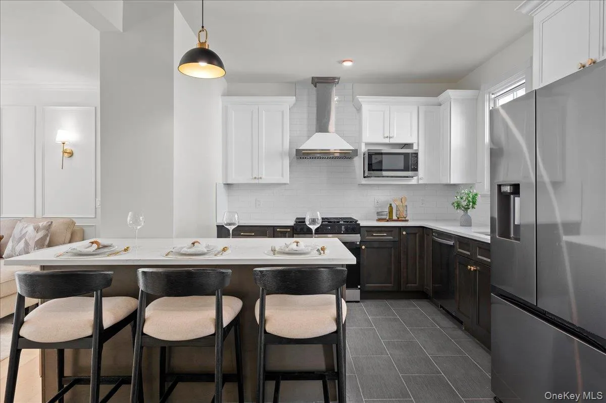 101 1st Avenue, Orangetown, NY, 3 Bedrooms Bedrooms, 8 Rooms Rooms,2 BathroomsBathrooms,Residential Lease,For Rent,1st,0,1001120 101 1st Avenue, Orangetown, NY, 3 Bedrooms Bedrooms, 8 Rooms Rooms,2 BathroomsBathrooms,Residential Lease,For Rent,1st,0,1001120