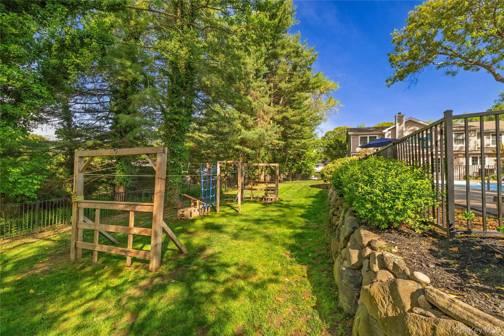 4 Crabapple Court, Brookhaven, NY, 6 Bedrooms Bedrooms, 10 Rooms Rooms,2 BathroomsBathrooms,Residential,For Rent,Crabapple,0,1001121 4 Crabapple Court, Brookhaven, NY, 6 Bedrooms Bedrooms, 10 Rooms Rooms,2 BathroomsBathrooms,Residential,For Rent,Crabapple,0,1001121