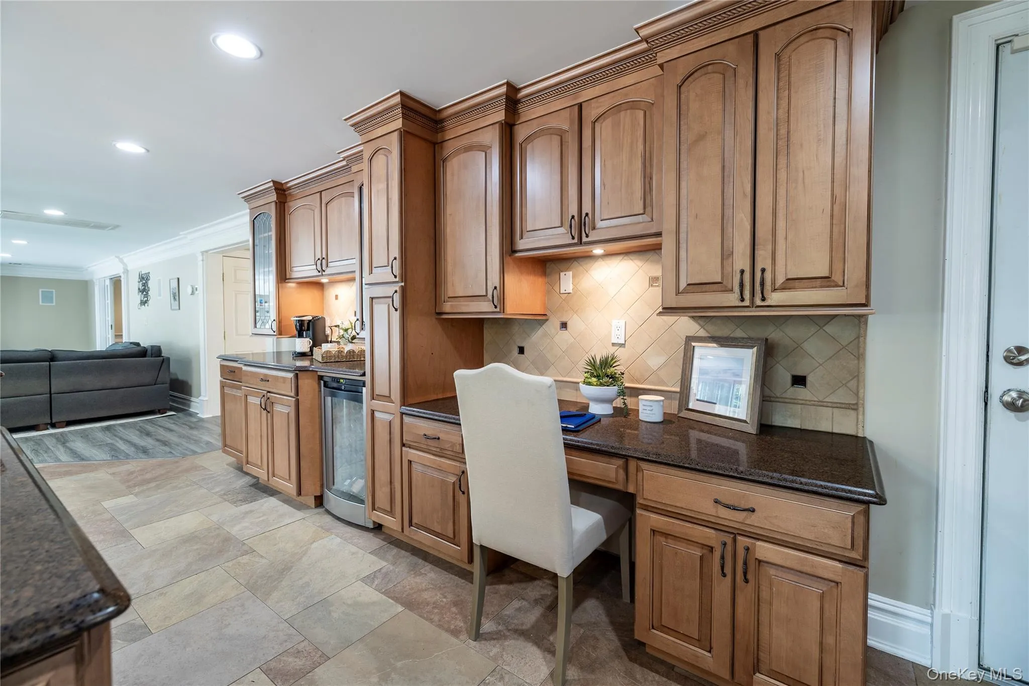 4 Crabapple Court, Brookhaven, NY, 6 Bedrooms Bedrooms, 10 Rooms Rooms,2 BathroomsBathrooms,Residential,For Rent,Crabapple,0,1001121 4 Crabapple Court, Brookhaven, NY, 6 Bedrooms Bedrooms, 10 Rooms Rooms,2 BathroomsBathrooms,Residential,For Rent,Crabapple,0,1001121