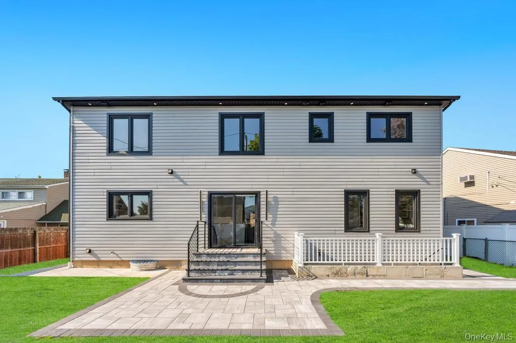 14 Eve Lane, Hempstead, NY, 5 Bedrooms Bedrooms, 12 Rooms Rooms,5 BathroomsBathrooms,Residential,For Rent,Eve,0,1001122 14 Eve Lane, Hempstead, NY, 5 Bedrooms Bedrooms, 12 Rooms Rooms,5 BathroomsBathrooms,Residential,For Rent,Eve,0,1001122