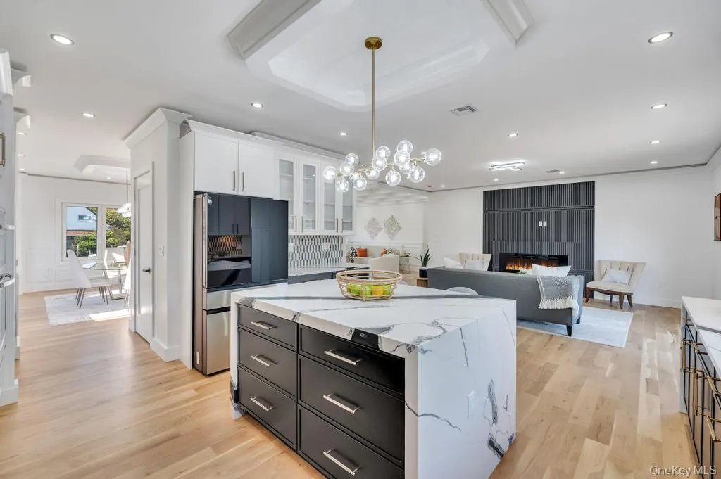 14 Eve Lane, Hempstead, NY, 5 Bedrooms Bedrooms, 12 Rooms Rooms,5 BathroomsBathrooms,Residential,For Rent,Eve,0,1001122 14 Eve Lane, Hempstead, NY, 5 Bedrooms Bedrooms, 12 Rooms Rooms,5 BathroomsBathrooms,Residential,For Rent,Eve,0,1001122