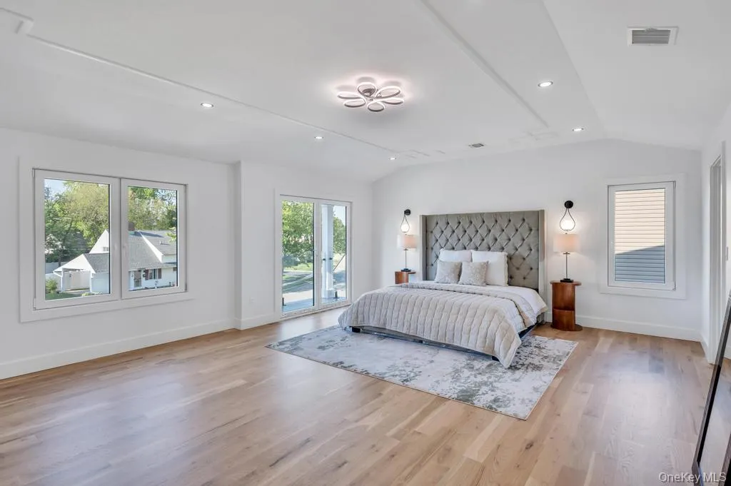 14 Eve Lane, Hempstead, NY, 5 Bedrooms Bedrooms, 12 Rooms Rooms,5 BathroomsBathrooms,Residential,For Rent,Eve,0,1001122 14 Eve Lane, Hempstead, NY, 5 Bedrooms Bedrooms, 12 Rooms Rooms,5 BathroomsBathrooms,Residential,For Rent,Eve,0,1001122