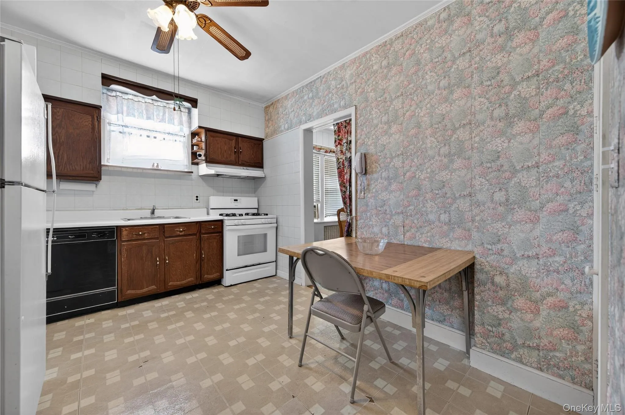 463 Market Street, Long Beach, NY, 3 Bedrooms Bedrooms, 6 Rooms Rooms,1 BathroomBathrooms,Residential,For Rent,Market,0,1001123 463 Market Street, Long Beach, NY, 3 Bedrooms Bedrooms, 6 Rooms Rooms,1 BathroomBathrooms,Residential,For Rent,Market,0,1001123
