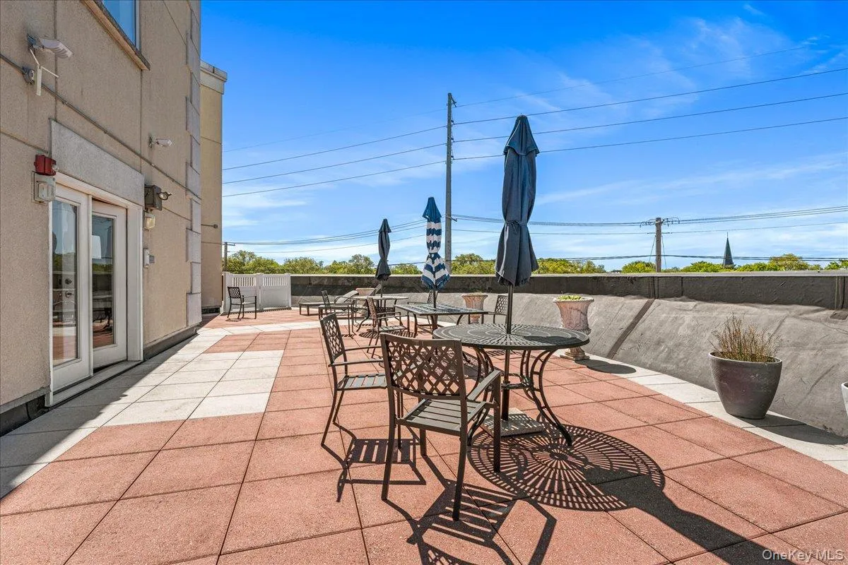 130 Post Avenue, North Hempstead, NY, 1 Bedroom Bedrooms, 3 Rooms Rooms,1 BathroomBathrooms,Residential,For Rent,Post,0,1001126 130 Post Avenue, North Hempstead, NY, 1 Bedroom Bedrooms, 3 Rooms Rooms,1 BathroomBathrooms,Residential,For Rent,Post,0,1001126