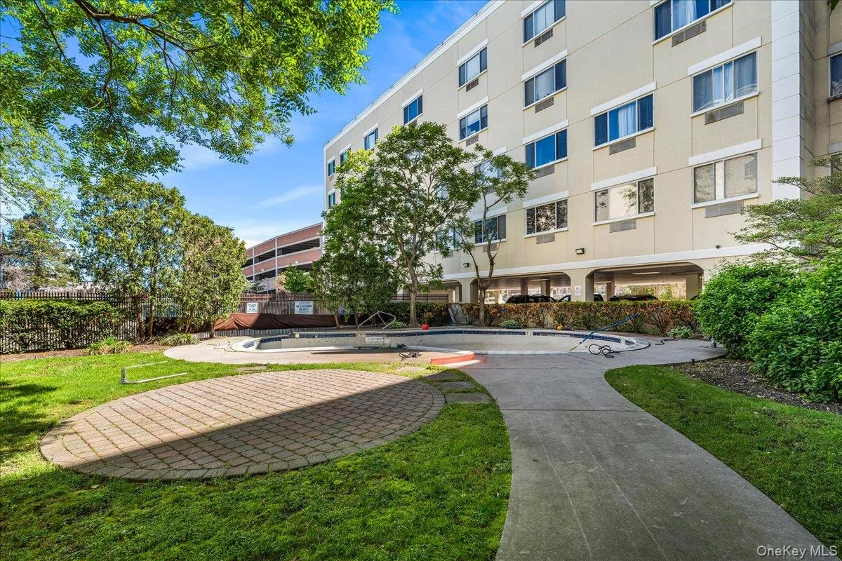 130 Post Avenue, North Hempstead, NY, 1 Bedroom Bedrooms, 3 Rooms Rooms,1 BathroomBathrooms,Residential,For Rent,Post,0,1001126 130 Post Avenue, North Hempstead, NY, 1 Bedroom Bedrooms, 3 Rooms Rooms,1 BathroomBathrooms,Residential,For Rent,Post,0,1001126