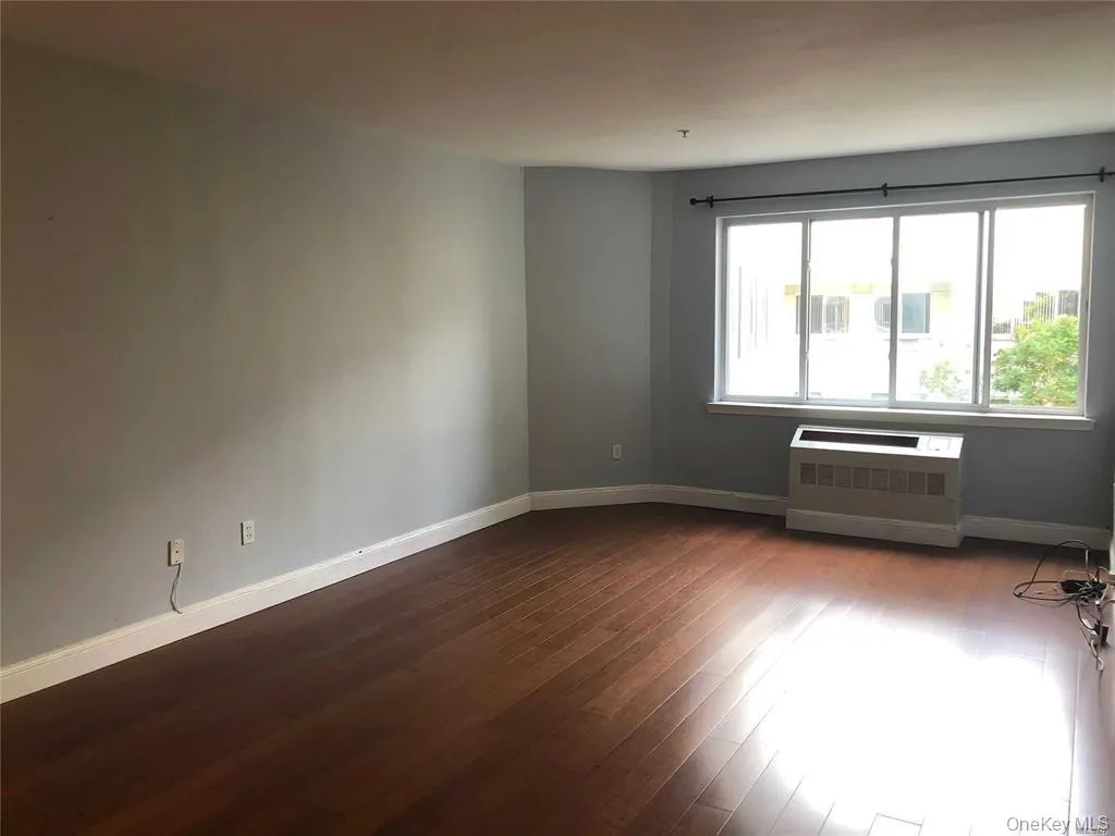 130 Post Avenue, North Hempstead, NY, 1 Bedroom Bedrooms, 3 Rooms Rooms,1 BathroomBathrooms,Residential,For Rent,Post,0,1001126 130 Post Avenue, North Hempstead, NY, 1 Bedroom Bedrooms, 3 Rooms Rooms,1 BathroomBathrooms,Residential,For Rent,Post,0,1001126