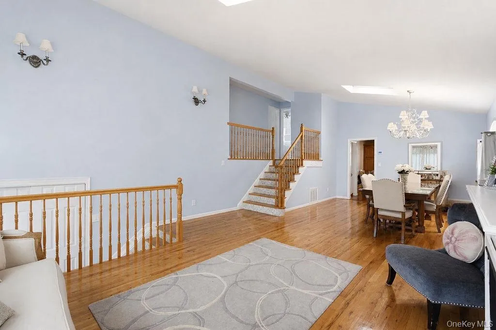 159-27 90th Street, New York, NY, 3 Bedrooms Bedrooms, 8 Rooms Rooms,2 BathroomsBathrooms,Residential Sale,For Rent,90th,0,1001130 159-27 90th Street, New York, NY, 3 Bedrooms Bedrooms, 8 Rooms Rooms,2 BathroomsBathrooms,Residential Sale,For Rent,90th,0,1001130