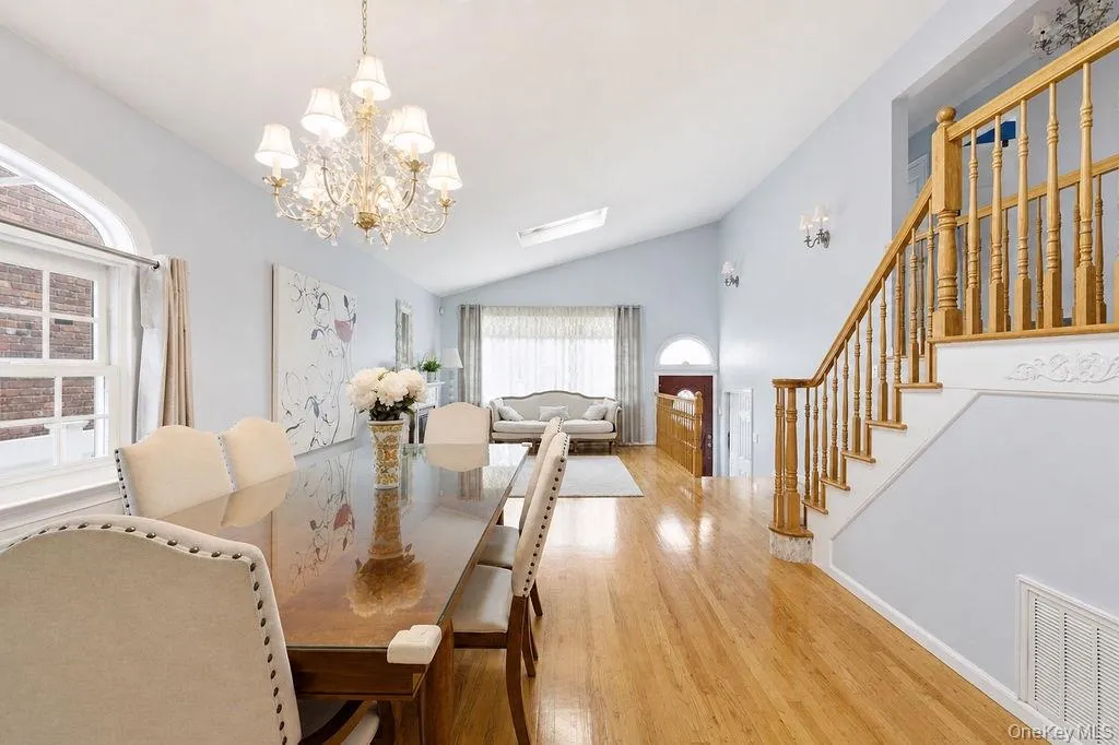 159-27 90th Street, New York, NY, 3 Bedrooms Bedrooms, 8 Rooms Rooms,2 BathroomsBathrooms,Residential Sale,For Rent,90th,0,1001130 159-27 90th Street, New York, NY, 3 Bedrooms Bedrooms, 8 Rooms Rooms,2 BathroomsBathrooms,Residential Sale,For Rent,90th,0,1001130