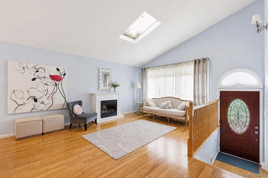 159-27 90th Street, New York, NY, 3 Bedrooms Bedrooms, 8 Rooms Rooms,2 BathroomsBathrooms,Residential Sale,For Rent,90th,0,1001130 159-27 90th Street, New York, NY, 3 Bedrooms Bedrooms, 8 Rooms Rooms,2 BathroomsBathrooms,Residential Sale,For Rent,90th,0,1001130