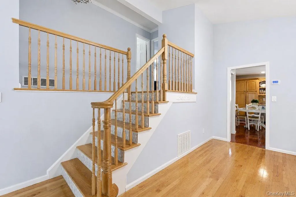 159-27 90th Street, New York, NY, 3 Bedrooms Bedrooms, 8 Rooms Rooms,2 BathroomsBathrooms,Residential Sale,For Rent,90th,0,1001130 159-27 90th Street, New York, NY, 3 Bedrooms Bedrooms, 8 Rooms Rooms,2 BathroomsBathrooms,Residential Sale,For Rent,90th,0,1001130