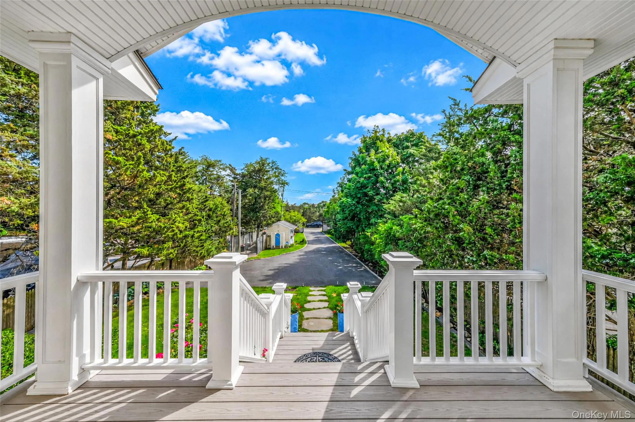 136 Asharoken Avenue, Huntington, NY, 3 Bedrooms Bedrooms, 6 Rooms Rooms,3 BathroomsBathrooms,Residential,For Rent,Asharoken,0,1001132 136 Asharoken Avenue, Huntington, NY, 3 Bedrooms Bedrooms, 6 Rooms Rooms,3 BathroomsBathrooms,Residential,For Rent,Asharoken,0,1001132