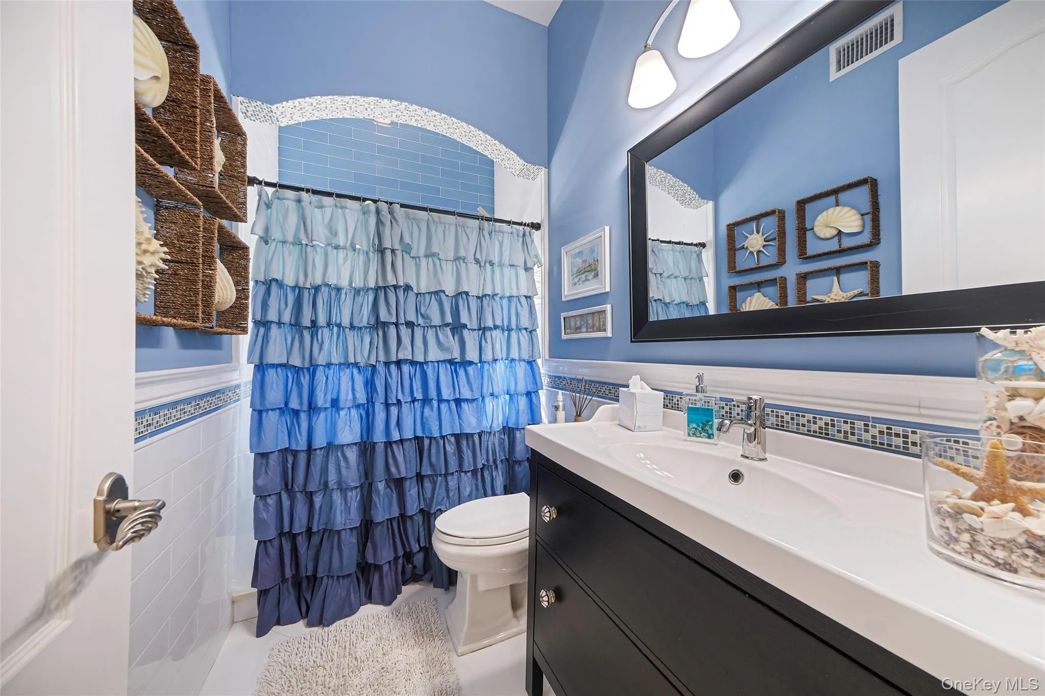 136 Asharoken Avenue, Huntington, NY, 3 Bedrooms Bedrooms, 6 Rooms Rooms,3 BathroomsBathrooms,Residential,For Rent,Asharoken,0,1001132 136 Asharoken Avenue, Huntington, NY, 3 Bedrooms Bedrooms, 6 Rooms Rooms,3 BathroomsBathrooms,Residential,For Rent,Asharoken,0,1001132