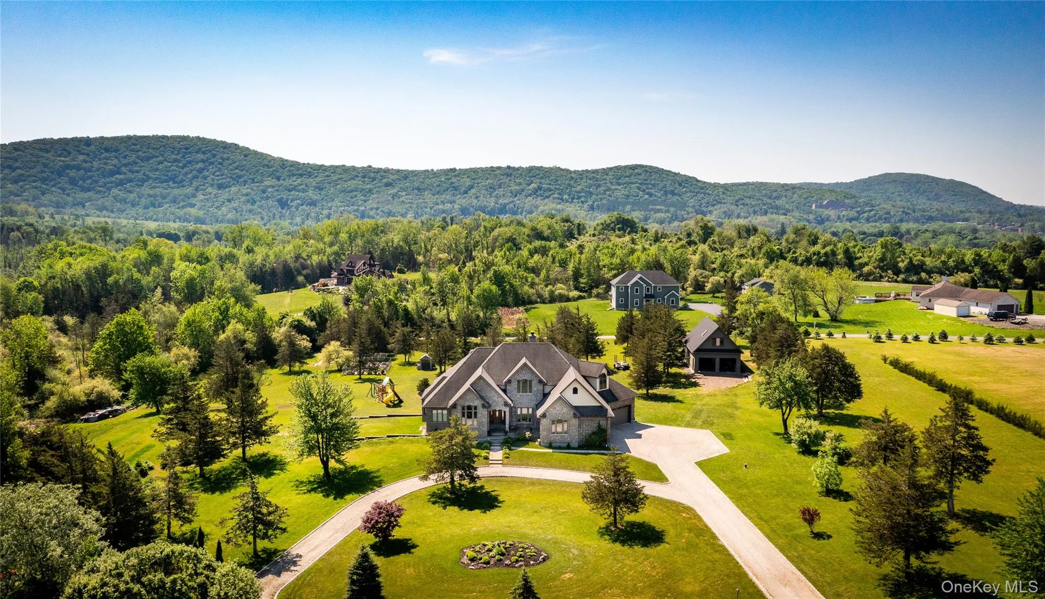 110 Hillside Avenue, Dover, NY, 4 Bedrooms Bedrooms, 9 Rooms Rooms,3 BathroomsBathrooms,Residential,For Rent,Hillside,0,1001139 110 Hillside Avenue, Dover, NY, 4 Bedrooms Bedrooms, 9 Rooms Rooms,3 BathroomsBathrooms,Residential,For Rent,Hillside,0,1001139