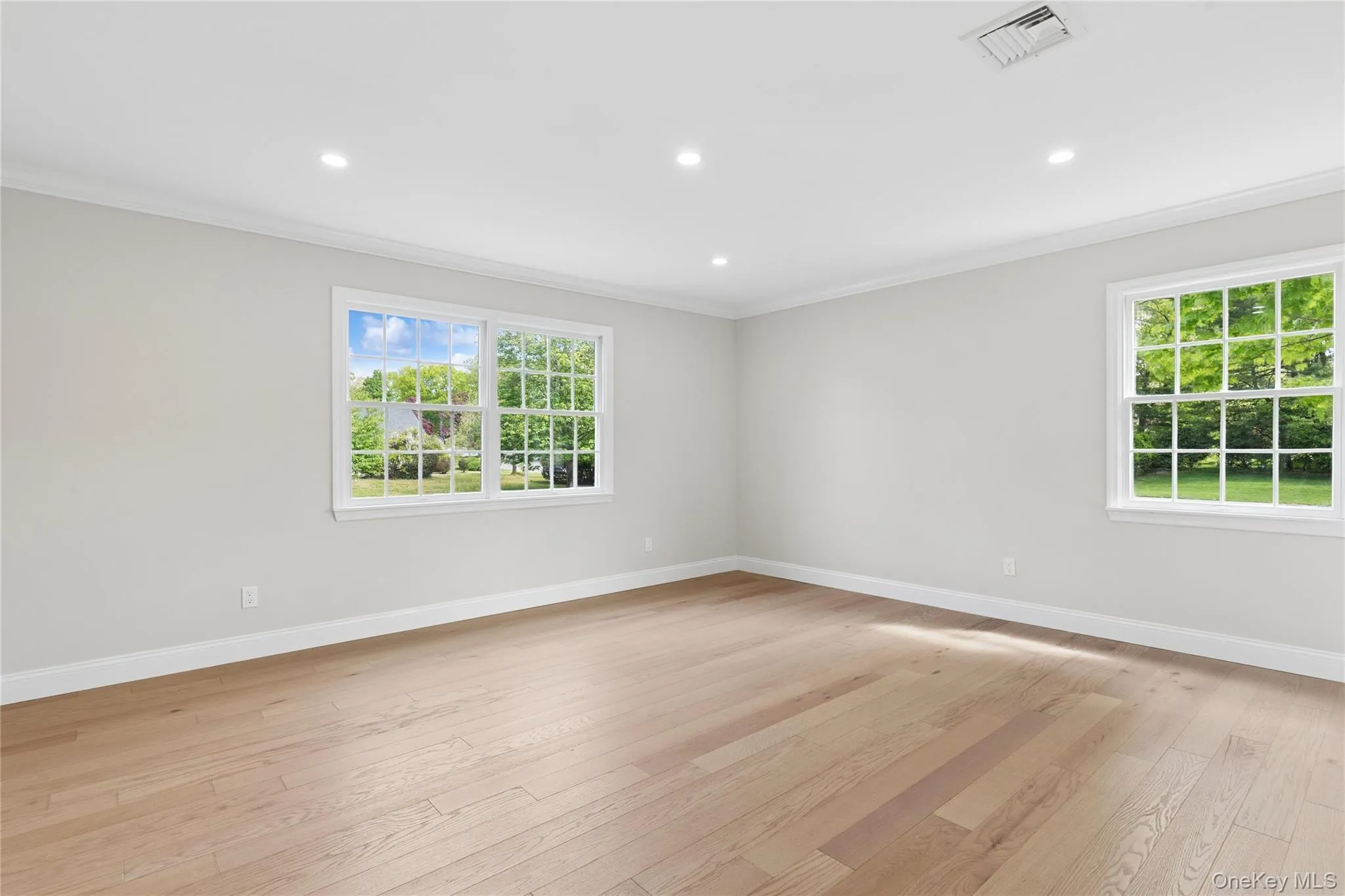 4 Blackwell Lane, Brookhaven, NY, 5 Bedrooms Bedrooms, 9 Rooms Rooms,3 BathroomsBathrooms,Residential,For Rent,Blackwell,0,1001141 4 Blackwell Lane, Brookhaven, NY, 5 Bedrooms Bedrooms, 9 Rooms Rooms,3 BathroomsBathrooms,Residential,For Rent,Blackwell,0,1001141