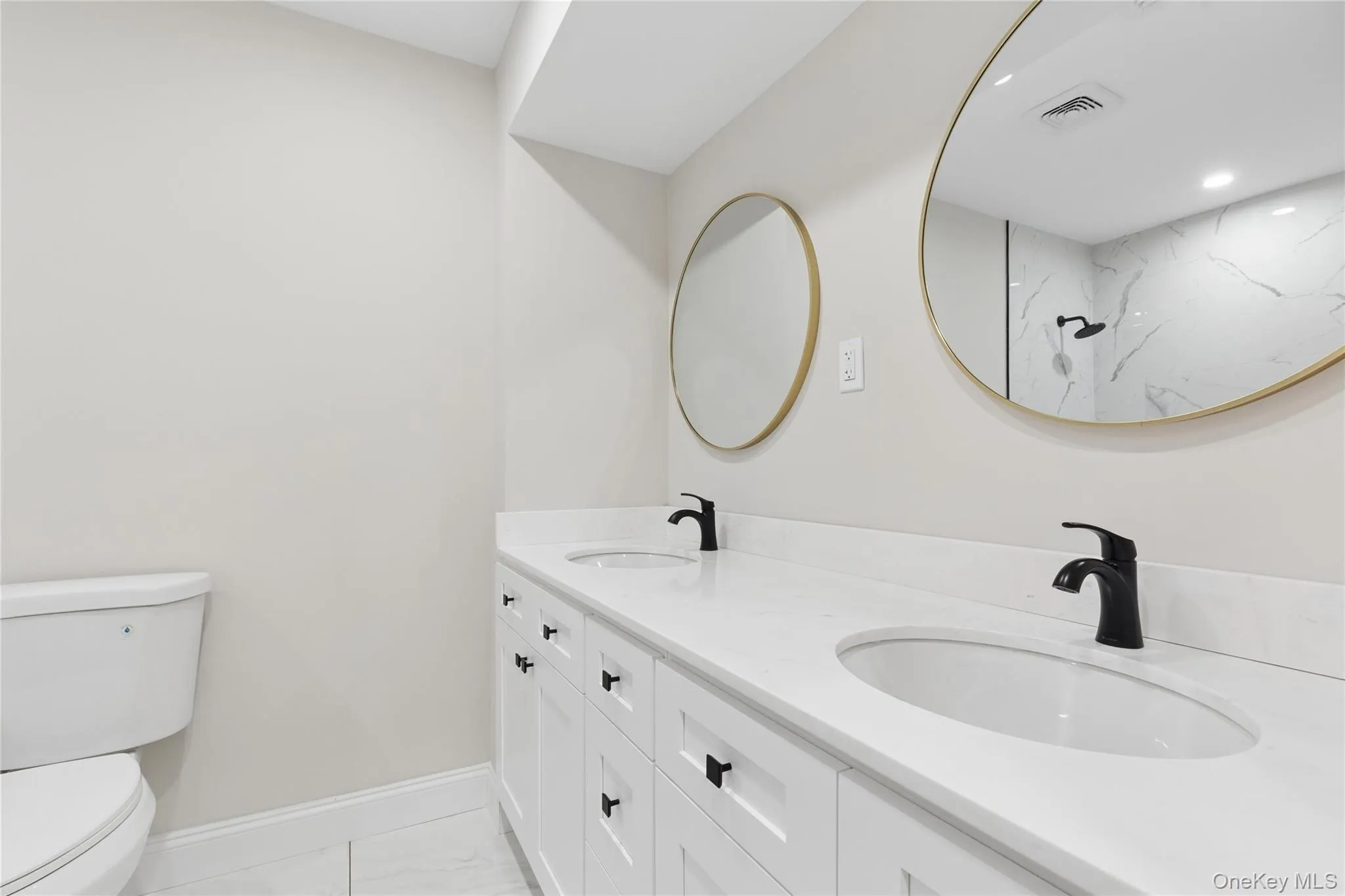 4 Blackwell Lane, Brookhaven, NY, 5 Bedrooms Bedrooms, 9 Rooms Rooms,3 BathroomsBathrooms,Residential,For Rent,Blackwell,0,1001141 4 Blackwell Lane, Brookhaven, NY, 5 Bedrooms Bedrooms, 9 Rooms Rooms,3 BathroomsBathrooms,Residential,For Rent,Blackwell,0,1001141