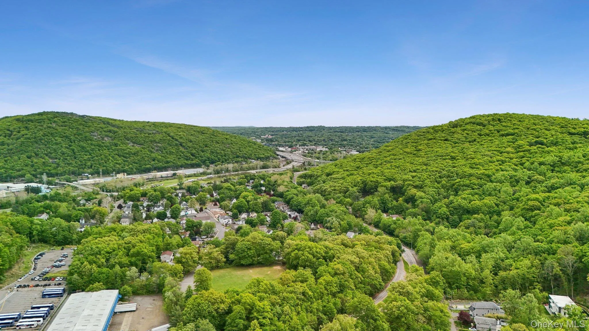 27 Boulder Avenue, Ramapo, NY, 4 Bedrooms Bedrooms, 8 Rooms Rooms,2 BathroomsBathrooms,Residential,For Rent,Boulder,0,1001142 27 Boulder Avenue, Ramapo, NY, 4 Bedrooms Bedrooms, 8 Rooms Rooms,2 BathroomsBathrooms,Residential,For Rent,Boulder,0,1001142