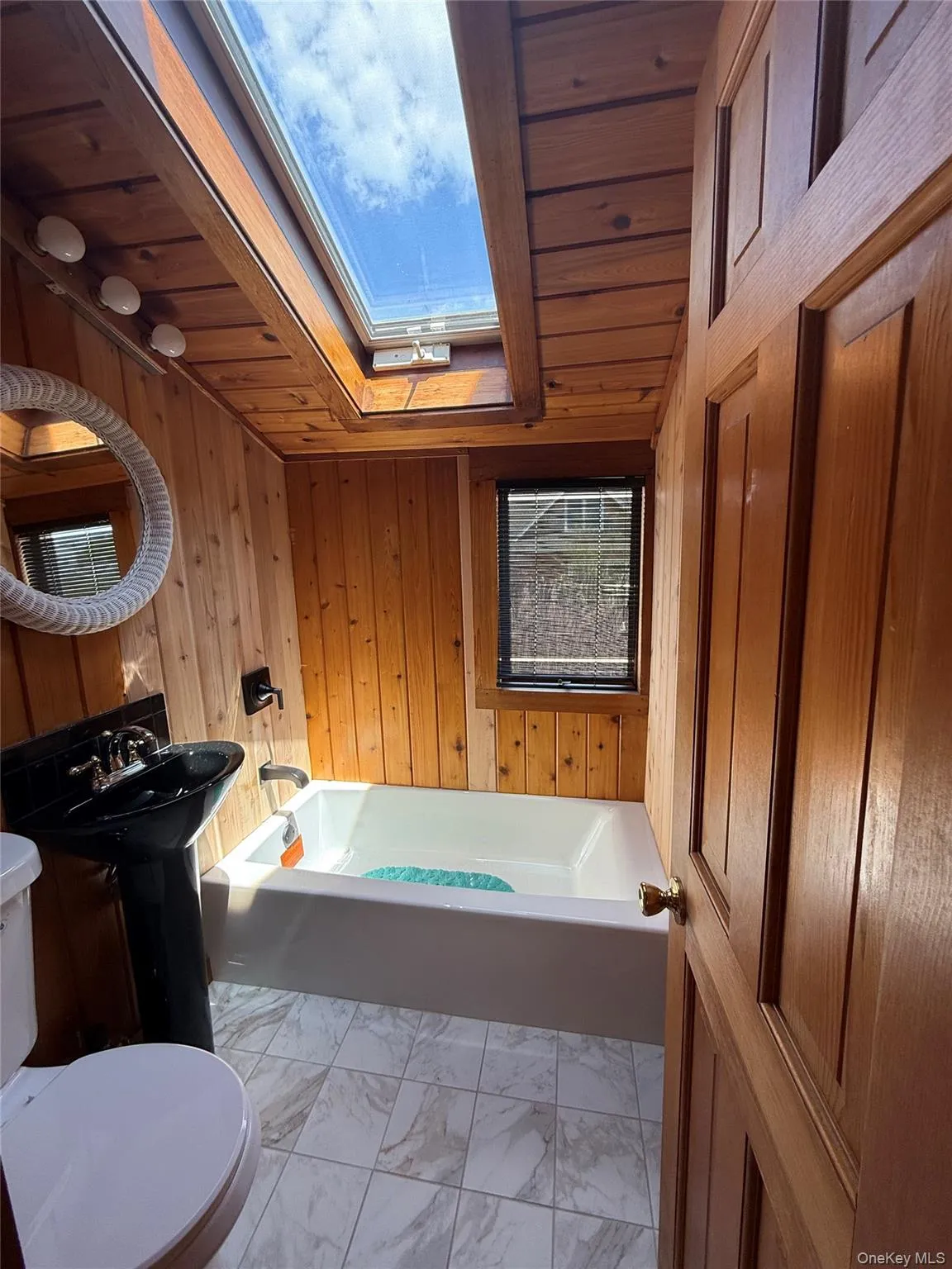 6 Atlantic Avenue, Islip, NY, 4 Bedrooms Bedrooms, 7 Rooms Rooms,2 BathroomsBathrooms,Residential,For Rent,Atlantic,0,1001150 6 Atlantic Avenue, Islip, NY, 4 Bedrooms Bedrooms, 7 Rooms Rooms,2 BathroomsBathrooms,Residential,For Rent,Atlantic,0,1001150