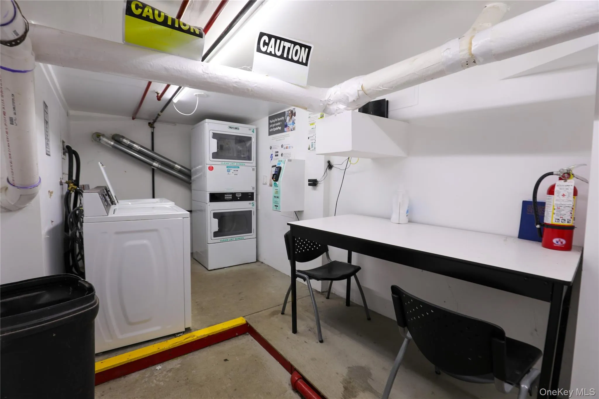 141 Saint James Street, Kingston, NY, 1 Bedroom Bedrooms, 3 Rooms Rooms,1 BathroomBathrooms,Residential Lease,For Rent,Saint James,0,1001153 141 Saint James Street, Kingston, NY, 1 Bedroom Bedrooms, 3 Rooms Rooms,1 BathroomBathrooms,Residential Lease,For Rent,Saint James,0,1001153