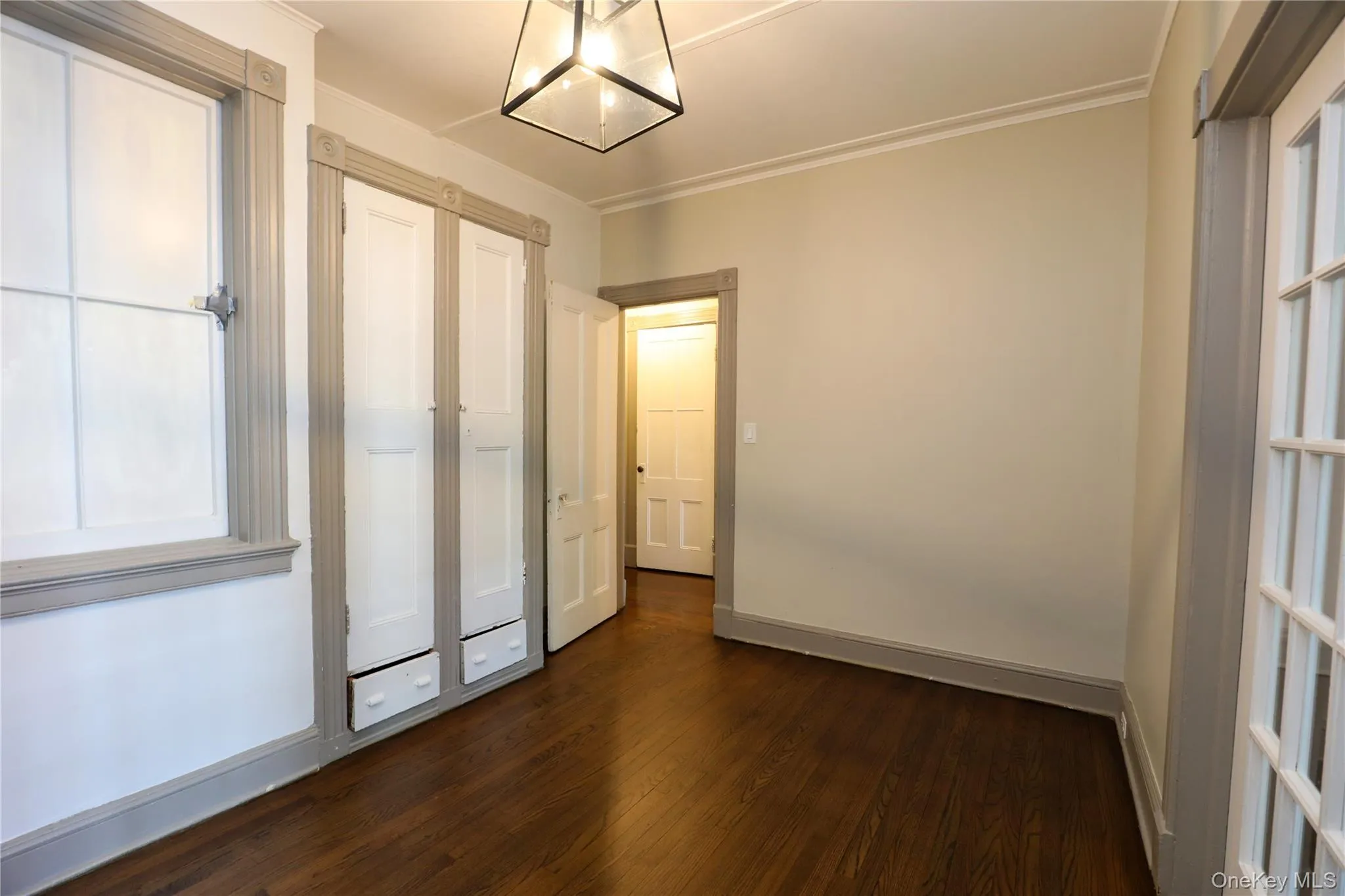 141 Saint James Street, Kingston, NY, 1 Bedroom Bedrooms, 3 Rooms Rooms,1 BathroomBathrooms,Residential Lease,For Rent,Saint James,0,1001153 141 Saint James Street, Kingston, NY, 1 Bedroom Bedrooms, 3 Rooms Rooms,1 BathroomBathrooms,Residential Lease,For Rent,Saint James,0,1001153