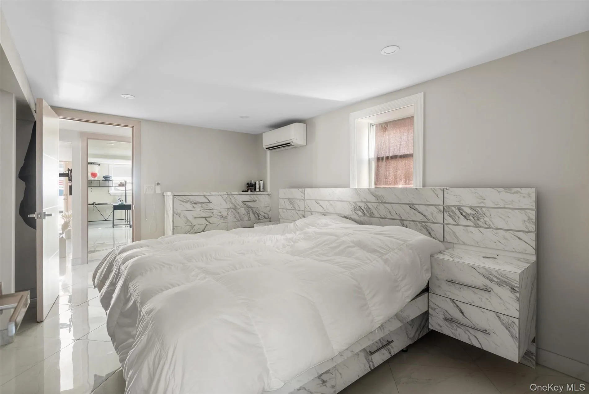 161-28 98th Street, New York, NY, 5 Bedrooms Bedrooms, 8 Rooms Rooms,2 BathroomsBathrooms,Residential,For Rent,98th,0,1001156 161-28 98th Street, New York, NY, 5 Bedrooms Bedrooms, 8 Rooms Rooms,2 BathroomsBathrooms,Residential,For Rent,98th,0,1001156