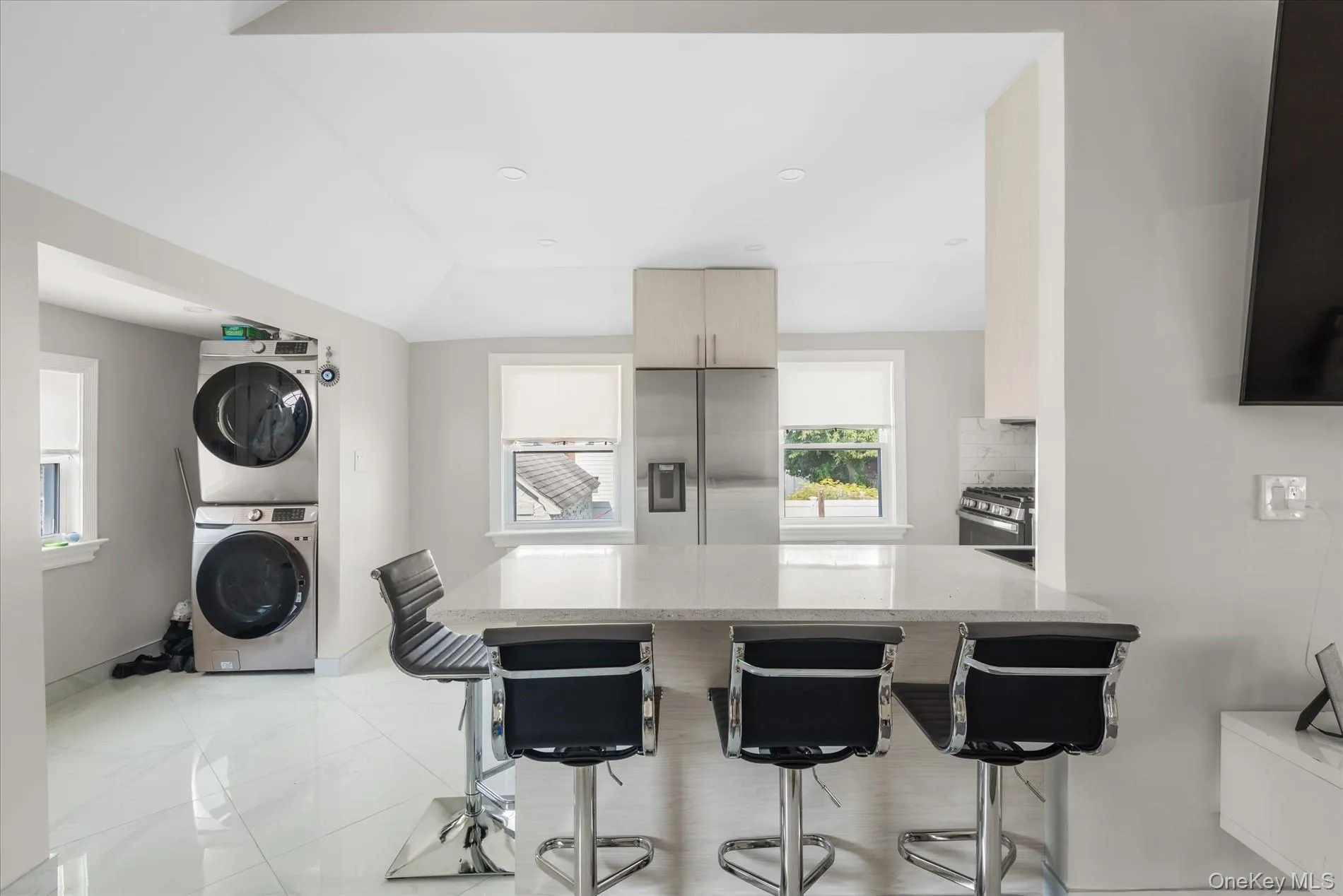 161-28 98th Street, New York, NY, 5 Bedrooms Bedrooms, 8 Rooms Rooms,2 BathroomsBathrooms,Residential,For Rent,98th,0,1001156 161-28 98th Street, New York, NY, 5 Bedrooms Bedrooms, 8 Rooms Rooms,2 BathroomsBathrooms,Residential,For Rent,98th,0,1001156