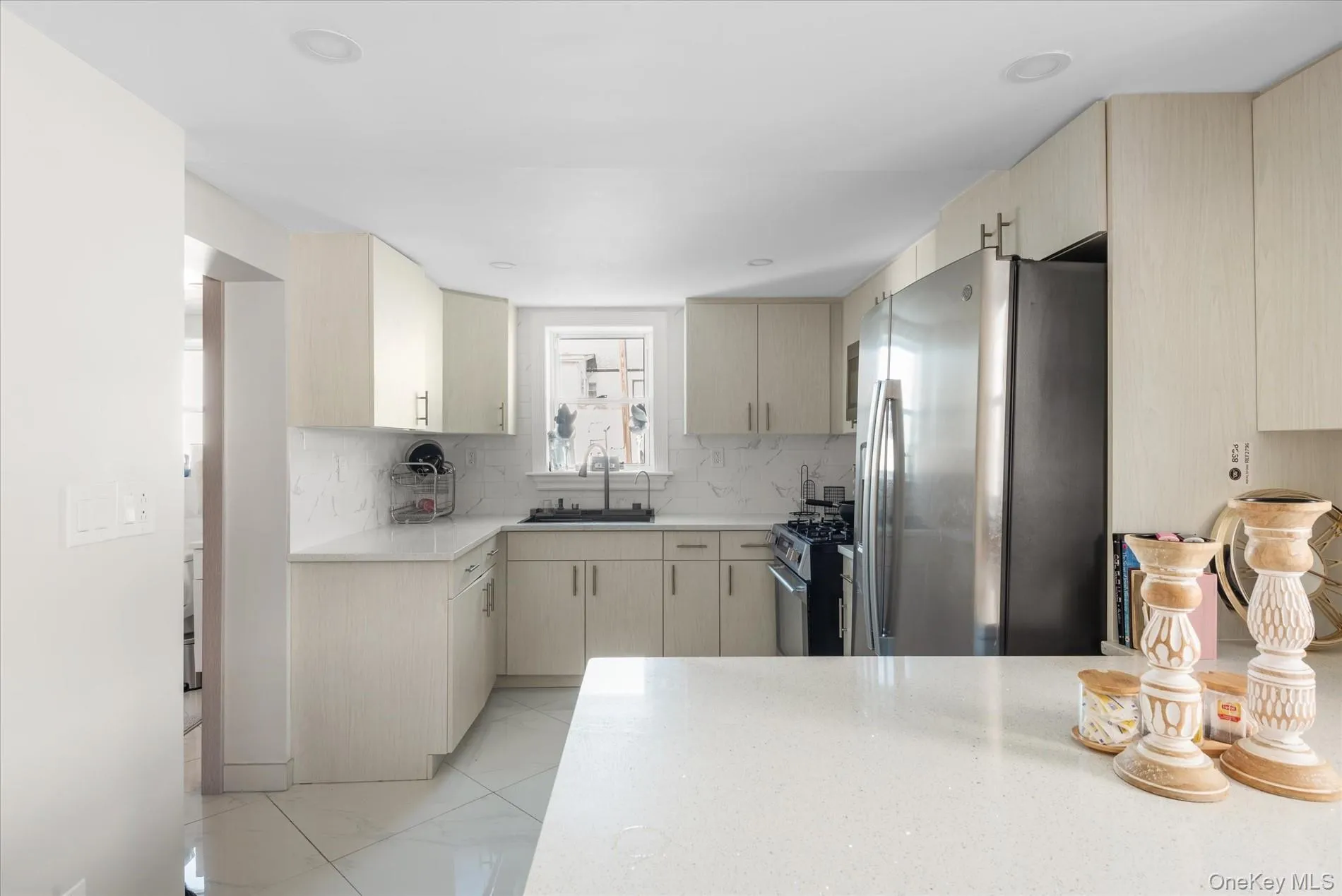 161-28 98th Street, New York, NY, 5 Bedrooms Bedrooms, 8 Rooms Rooms,2 BathroomsBathrooms,Residential,For Rent,98th,0,1001156 161-28 98th Street, New York, NY, 5 Bedrooms Bedrooms, 8 Rooms Rooms,2 BathroomsBathrooms,Residential,For Rent,98th,0,1001156