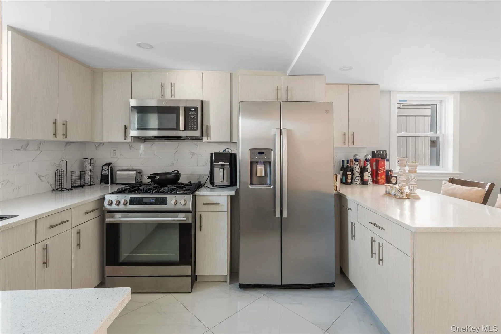 161-28 98th Street, New York, NY, 5 Bedrooms Bedrooms, 8 Rooms Rooms,2 BathroomsBathrooms,Residential,For Rent,98th,0,1001156 161-28 98th Street, New York, NY, 5 Bedrooms Bedrooms, 8 Rooms Rooms,2 BathroomsBathrooms,Residential,For Rent,98th,0,1001156