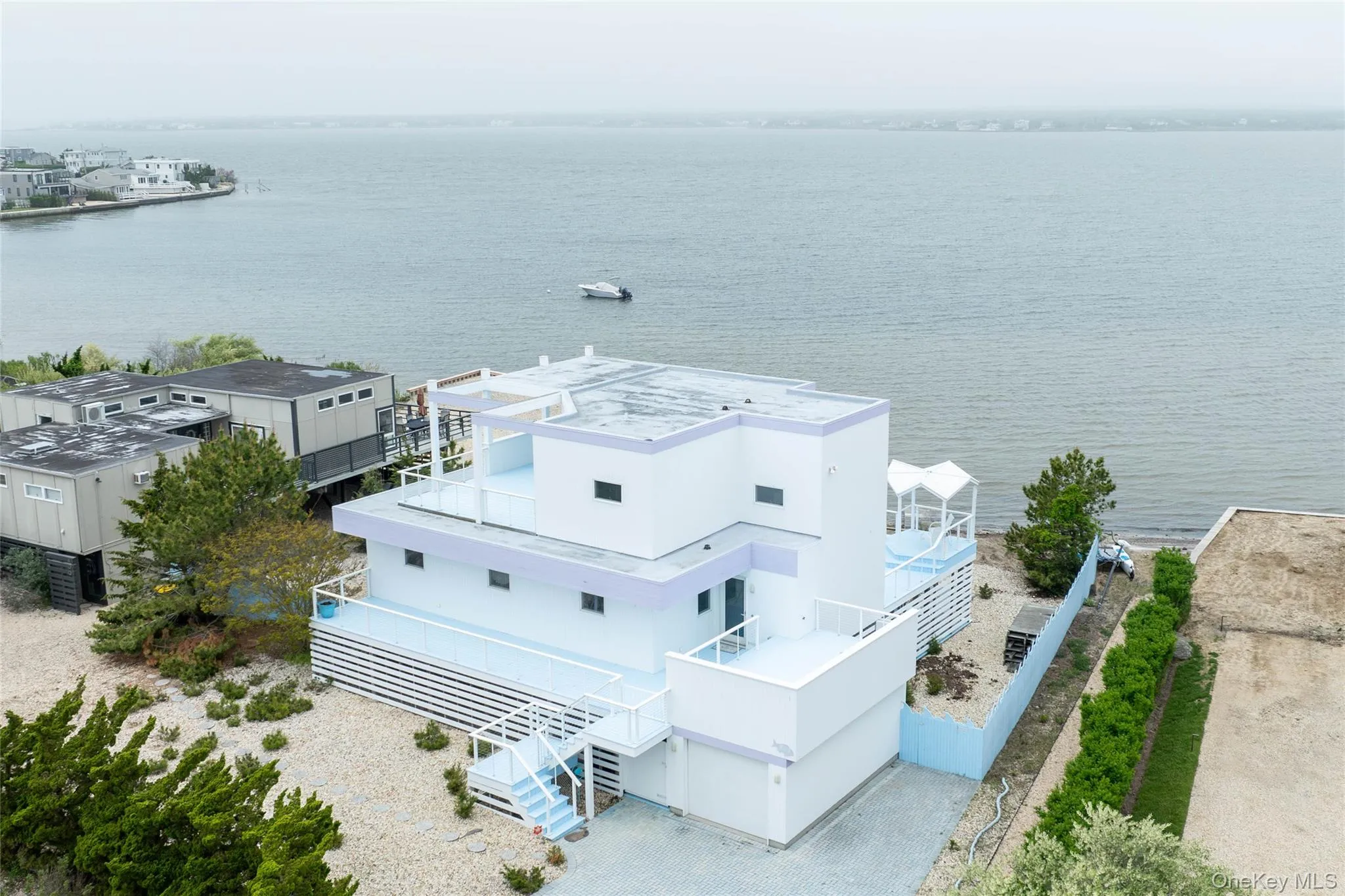 398 Dune Road, Southampton, NY, 3 Bedrooms Bedrooms, 9 Rooms Rooms,3 BathroomsBathrooms,Residential,For Rent,Dune,0,1001157 398 Dune Road, Southampton, NY, 3 Bedrooms Bedrooms, 9 Rooms Rooms,3 BathroomsBathrooms,Residential,For Rent,Dune,0,1001157