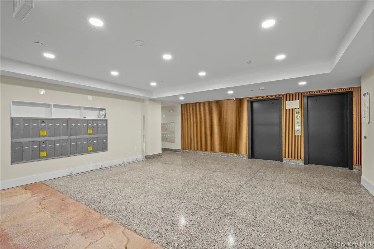 671 Bronx River Road, Yonkers, NY, 2 Bedrooms Bedrooms, 4 Rooms Rooms,1 BathroomBathrooms,Residential,For Rent,Bronx River,0,1001166 671 Bronx River Road, Yonkers, NY, 2 Bedrooms Bedrooms, 4 Rooms Rooms,1 BathroomBathrooms,Residential,For Rent,Bronx River,0,1001166