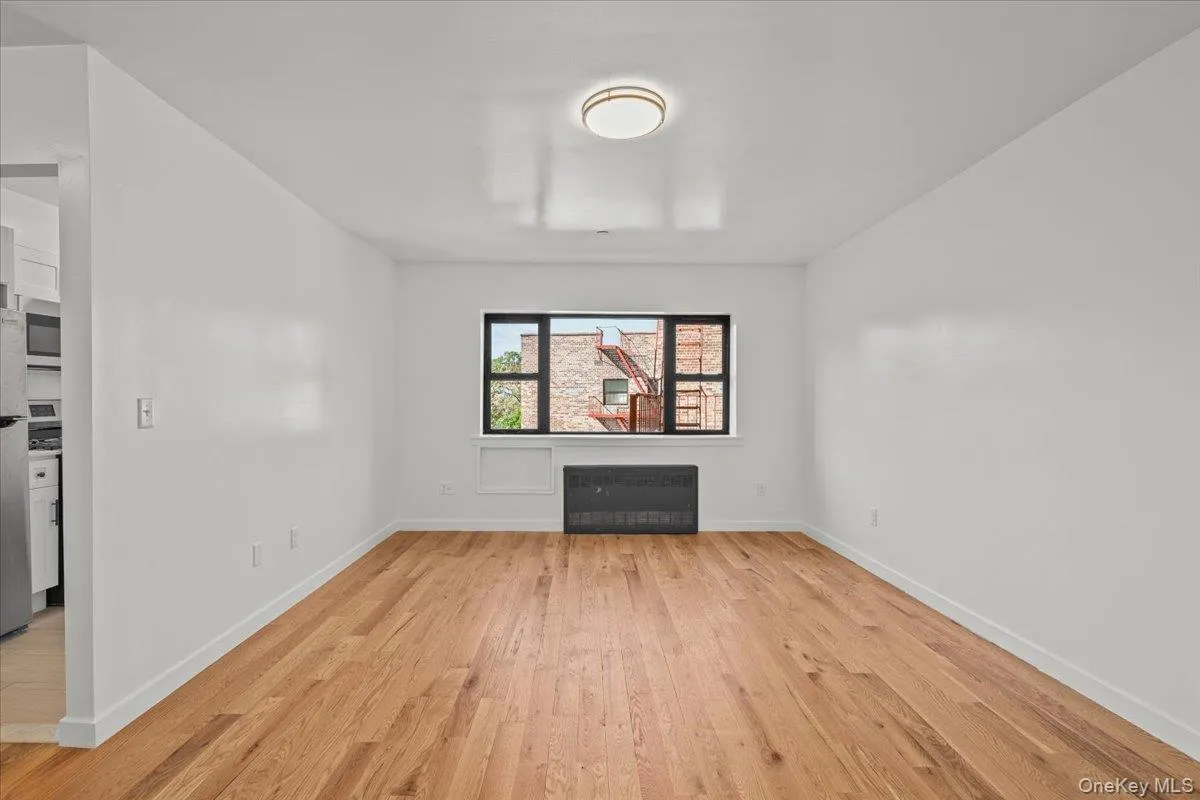 671 Bronx River Road, Yonkers, NY, 2 Bedrooms Bedrooms, 4 Rooms Rooms,1 BathroomBathrooms,Residential,For Rent,Bronx River,0,1001166 671 Bronx River Road, Yonkers, NY, 2 Bedrooms Bedrooms, 4 Rooms Rooms,1 BathroomBathrooms,Residential,For Rent,Bronx River,0,1001166