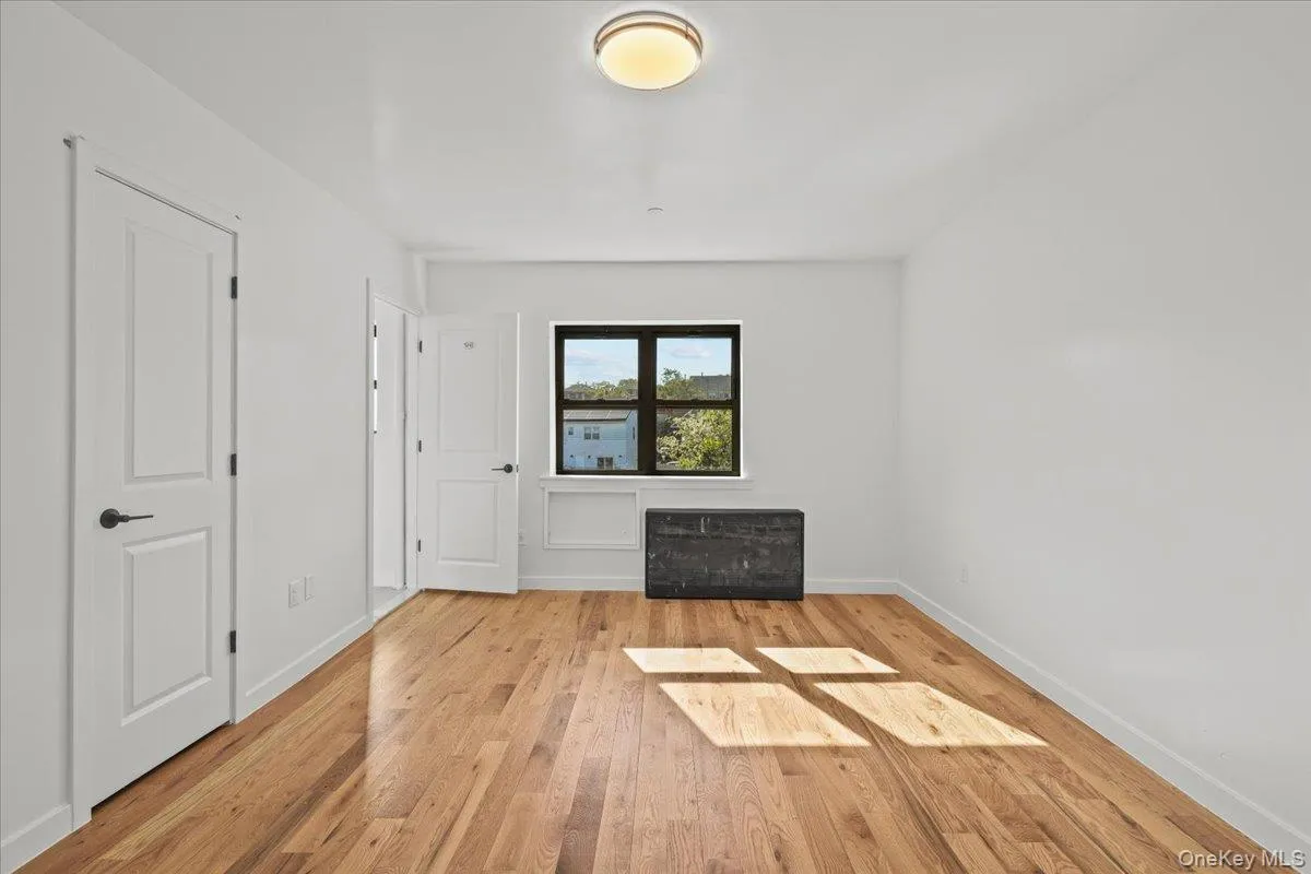 671 Bronx River Road, Yonkers, NY, 2 Bedrooms Bedrooms, 4 Rooms Rooms,1 BathroomBathrooms,Residential,For Rent,Bronx River,0,1001166 671 Bronx River Road, Yonkers, NY, 2 Bedrooms Bedrooms, 4 Rooms Rooms,1 BathroomBathrooms,Residential,For Rent,Bronx River,0,1001166