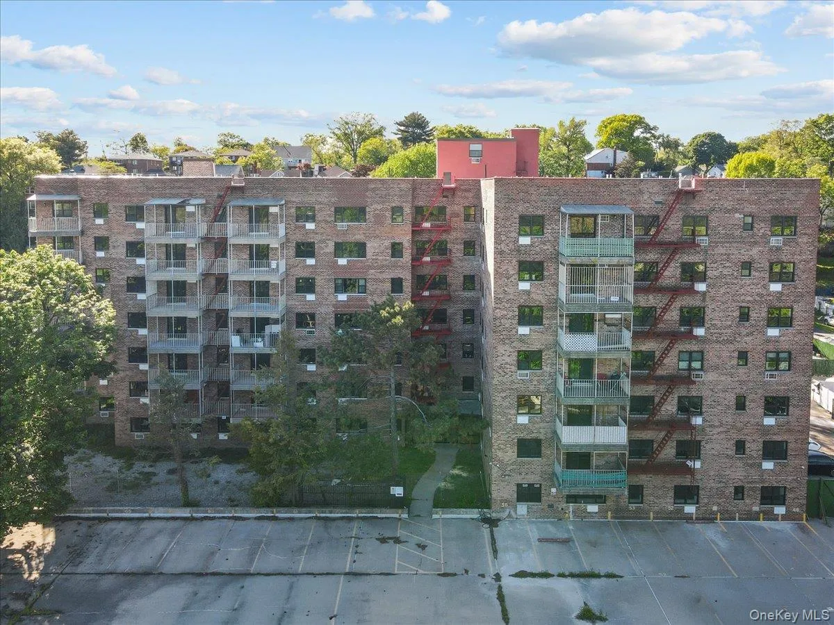 671 Bronx River Road, Yonkers, NY, 2 Bedrooms Bedrooms, 4 Rooms Rooms,1 BathroomBathrooms,Residential,For Rent,Bronx River,0,1001166 671 Bronx River Road, Yonkers, NY, 2 Bedrooms Bedrooms, 4 Rooms Rooms,1 BathroomBathrooms,Residential,For Rent,Bronx River,0,1001166