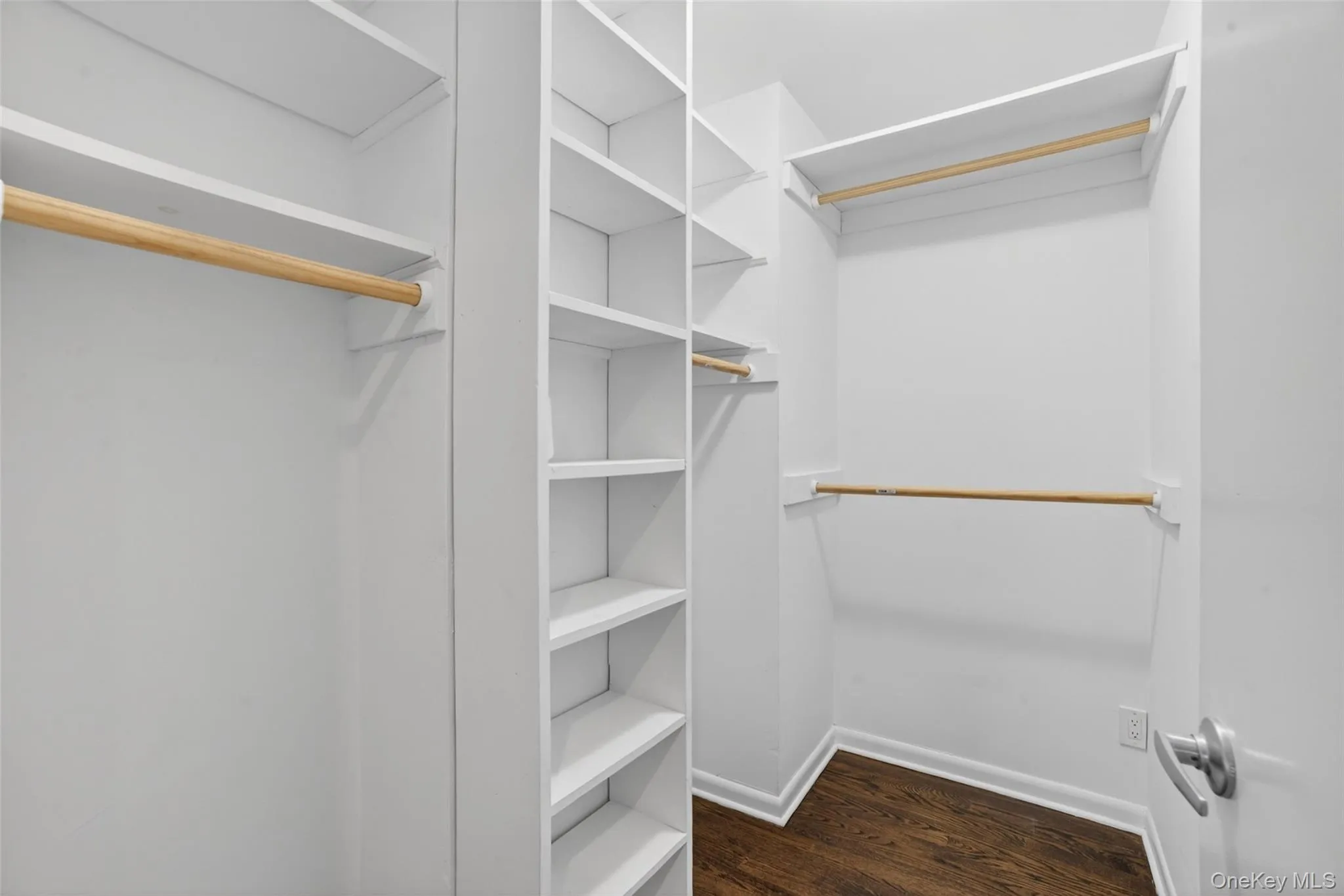 205 Soundview Avenue, White Plains, NY, 4 Bedrooms Bedrooms, 9 Rooms Rooms,4 BathroomsBathrooms,Residential,For Rent,Soundview,0,1001167 205 Soundview Avenue, White Plains, NY, 4 Bedrooms Bedrooms, 9 Rooms Rooms,4 BathroomsBathrooms,Residential,For Rent,Soundview,0,1001167