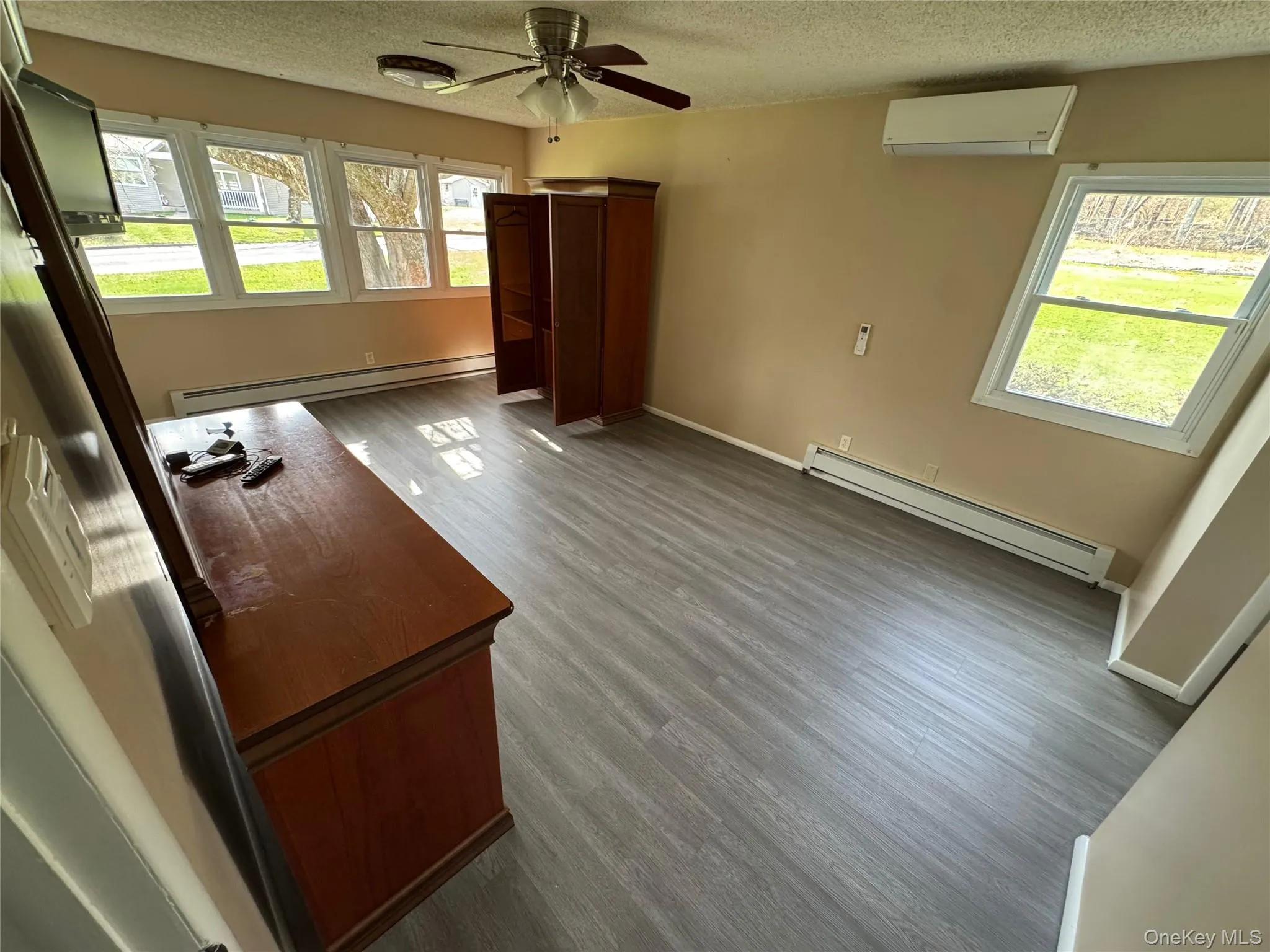 14 Fourth Street, Fallsburg, NY, 3 Bedrooms Bedrooms, 5 Rooms Rooms,4 BathroomsBathrooms,Residential Sale,For Rent,Fourth,0,1001168 14 Fourth Street, Fallsburg, NY, 3 Bedrooms Bedrooms, 5 Rooms Rooms,4 BathroomsBathrooms,Residential Sale,For Rent,Fourth,0,1001168