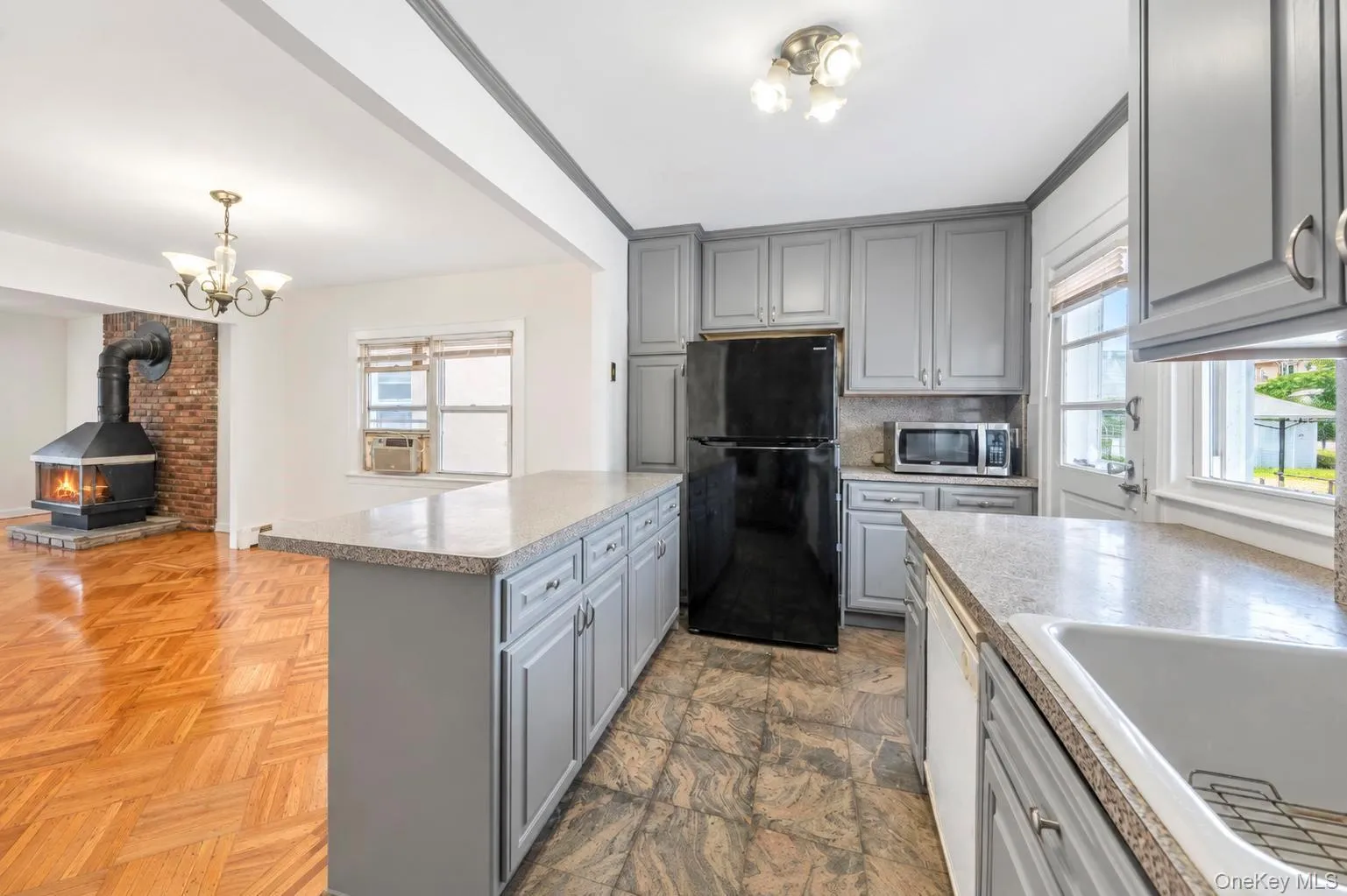 32-19 201st Street, New York, NY, 3 Bedrooms Bedrooms, 6 Rooms Rooms,1 BathroomBathrooms,Residential,For Rent,201st,0,1001172 32-19 201st Street, New York, NY, 3 Bedrooms Bedrooms, 6 Rooms Rooms,1 BathroomBathrooms,Residential,For Rent,201st,0,1001172