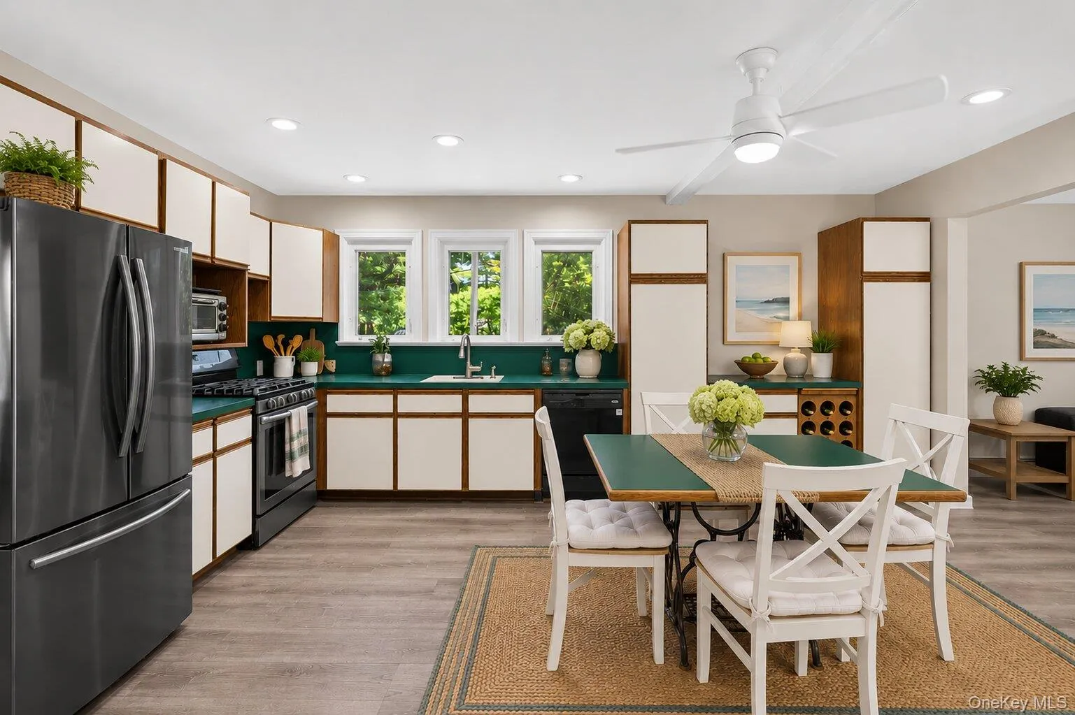 11 Gilbert Street, Huntington, NY, 3 Bedrooms Bedrooms, 8 Rooms Rooms,1 BathroomBathrooms,Residential,For Rent,Gilbert,0,1001173 11 Gilbert Street, Huntington, NY, 3 Bedrooms Bedrooms, 8 Rooms Rooms,1 BathroomBathrooms,Residential,For Rent,Gilbert,0,1001173