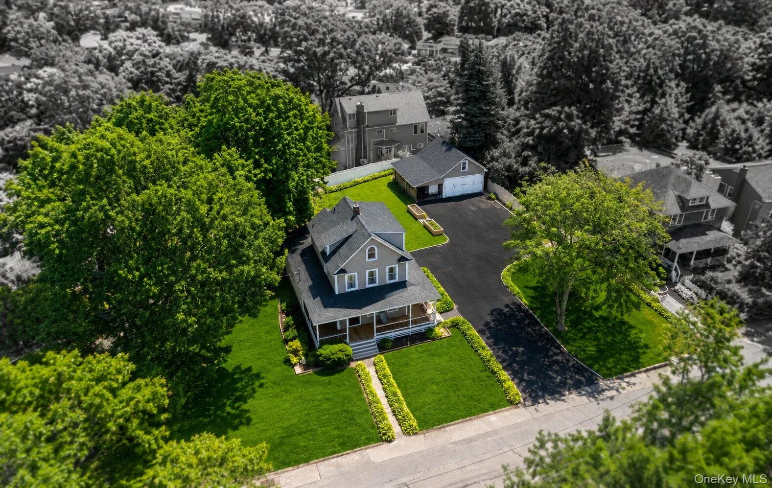 11 Gilbert Street, Huntington, NY, 3 Bedrooms Bedrooms, 8 Rooms Rooms,1 BathroomBathrooms,Residential,For Rent,Gilbert,0,1001173 11 Gilbert Street, Huntington, NY, 3 Bedrooms Bedrooms, 8 Rooms Rooms,1 BathroomBathrooms,Residential,For Rent,Gilbert,0,1001173