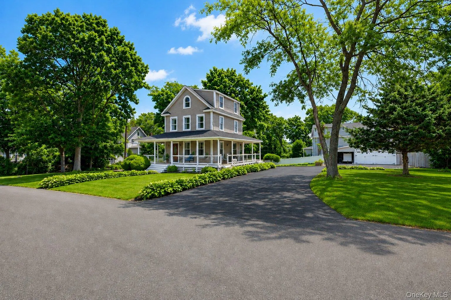 11 Gilbert Street, Huntington, NY, 3 Bedrooms Bedrooms, 8 Rooms Rooms,1 BathroomBathrooms,Residential,For Rent,Gilbert,0,1001173 11 Gilbert Street, Huntington, NY, 3 Bedrooms Bedrooms, 8 Rooms Rooms,1 BathroomBathrooms,Residential,For Rent,Gilbert,0,1001173