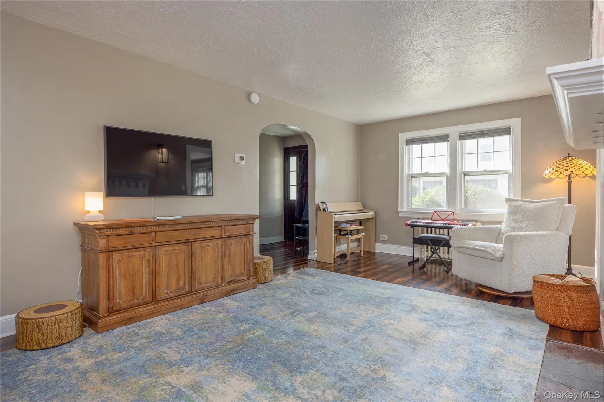 154 Bell Road, Scarsdale, NY, 3 Bedrooms Bedrooms, 7 Rooms Rooms,2 BathroomsBathrooms,Residential Lease,For Rent,Bell,0,1001176 154 Bell Road, Scarsdale, NY, 3 Bedrooms Bedrooms, 7 Rooms Rooms,2 BathroomsBathrooms,Residential Lease,For Rent,Bell,0,1001176