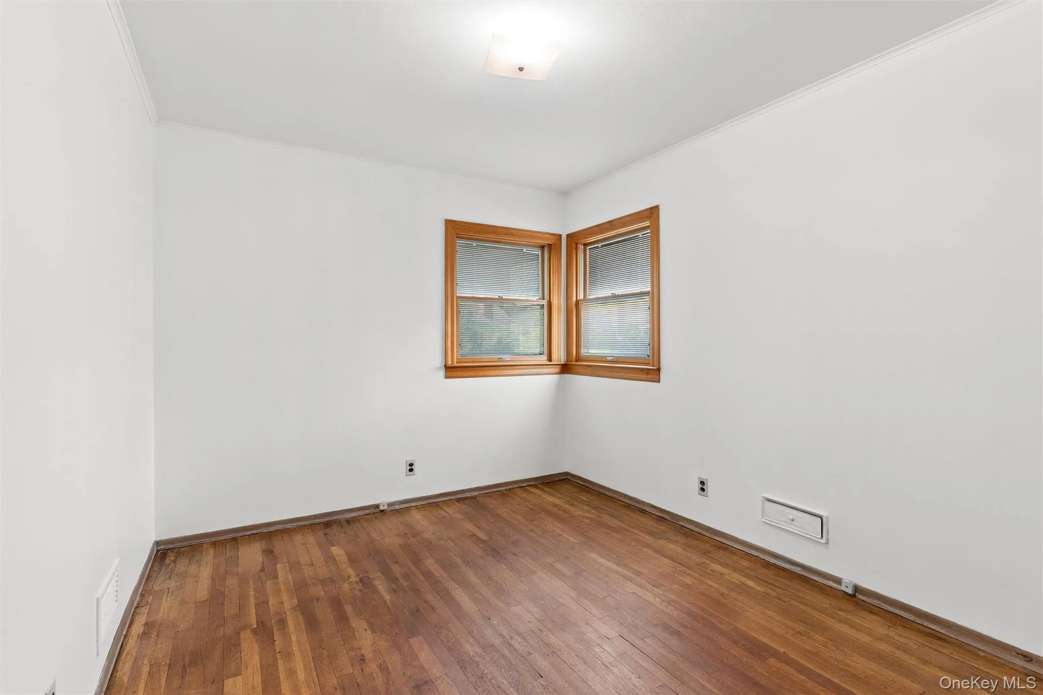15142 24th Avenue, New York, NY, 3 Bedrooms Bedrooms, 6 Rooms Rooms,2 BathroomsBathrooms,Residential,For Rent,24th,0,1001177 15142 24th Avenue, New York, NY, 3 Bedrooms Bedrooms, 6 Rooms Rooms,2 BathroomsBathrooms,Residential,For Rent,24th,0,1001177