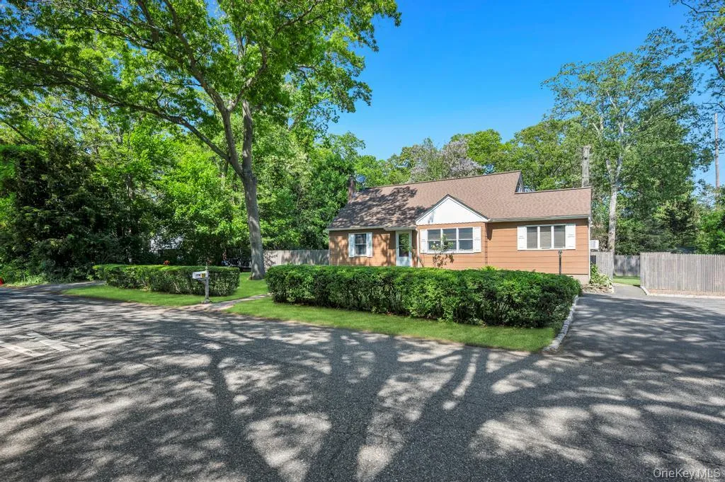19 Oakland Avenue, Brookhaven, NY, 4 Bedrooms Bedrooms, 8 Rooms Rooms,2 BathroomsBathrooms,Residential,For Rent,Oakland,0,1001179 19 Oakland Avenue, Brookhaven, NY, 4 Bedrooms Bedrooms, 8 Rooms Rooms,2 BathroomsBathrooms,Residential,For Rent,Oakland,0,1001179