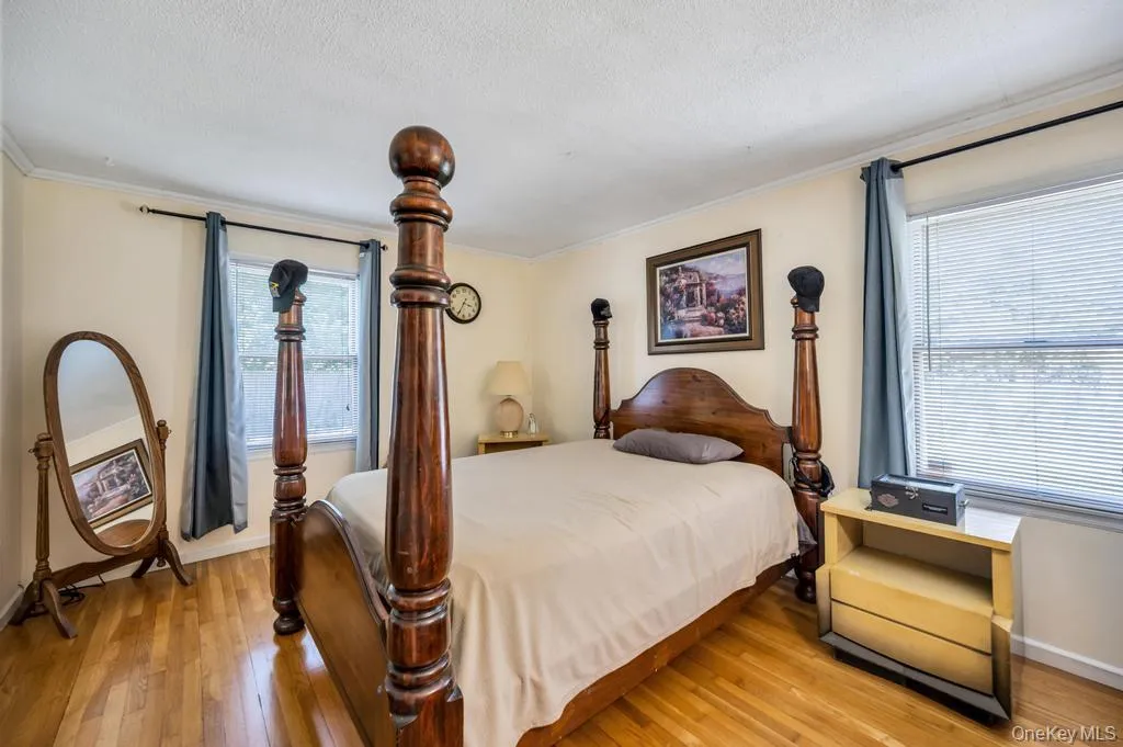 19 Oakland Avenue, Brookhaven, NY, 4 Bedrooms Bedrooms, 8 Rooms Rooms,2 BathroomsBathrooms,Residential,For Rent,Oakland,0,1001179 19 Oakland Avenue, Brookhaven, NY, 4 Bedrooms Bedrooms, 8 Rooms Rooms,2 BathroomsBathrooms,Residential,For Rent,Oakland,0,1001179