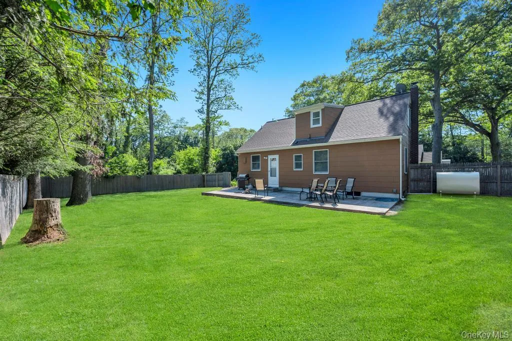 19 Oakland Avenue, Brookhaven, NY, 4 Bedrooms Bedrooms, 8 Rooms Rooms,2 BathroomsBathrooms,Residential,For Rent,Oakland,0,1001179 19 Oakland Avenue, Brookhaven, NY, 4 Bedrooms Bedrooms, 8 Rooms Rooms,2 BathroomsBathrooms,Residential,For Rent,Oakland,0,1001179
